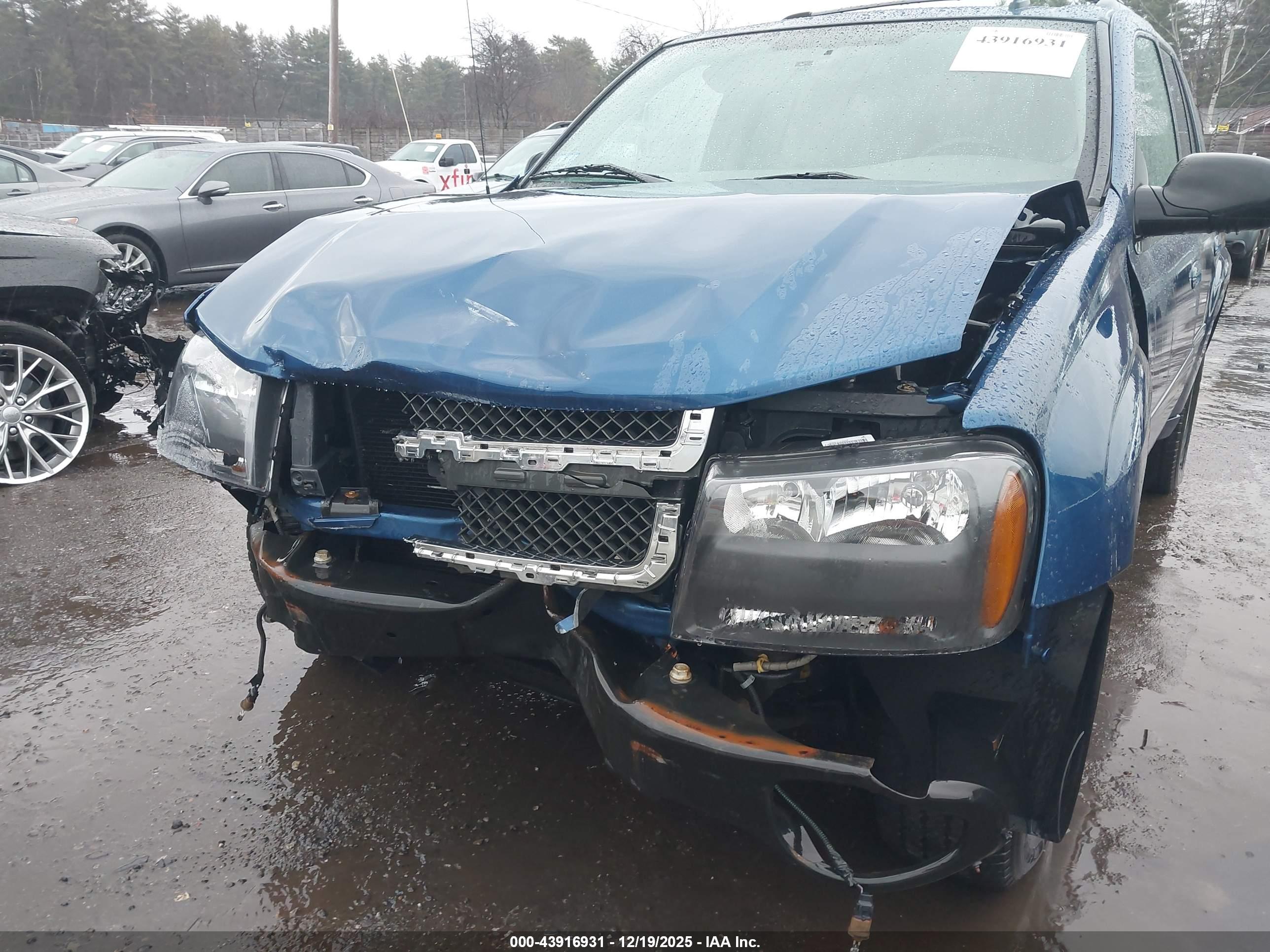 CHEVROLET TRAILBLAZER image 6