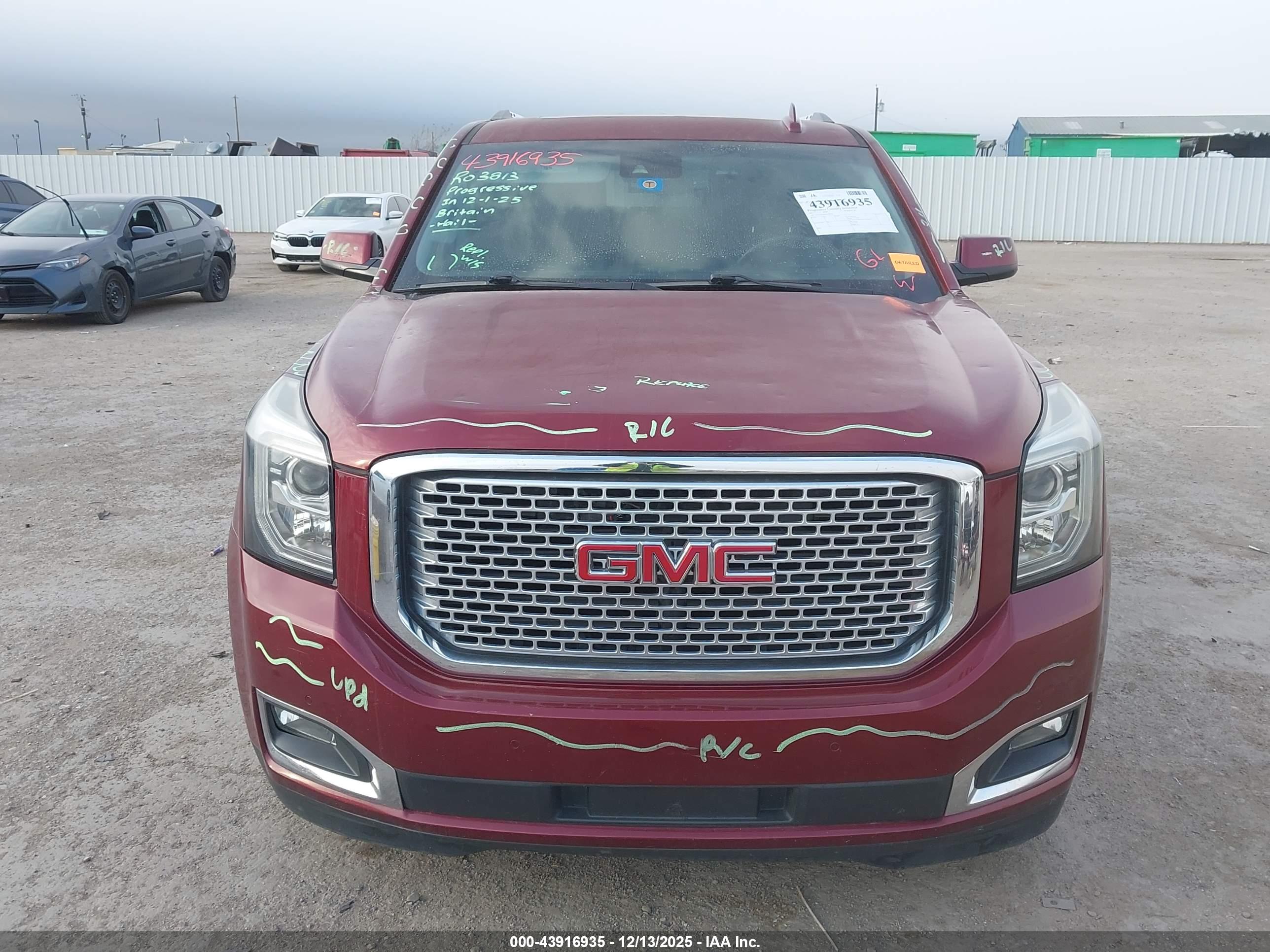 GMC YUKON image 6