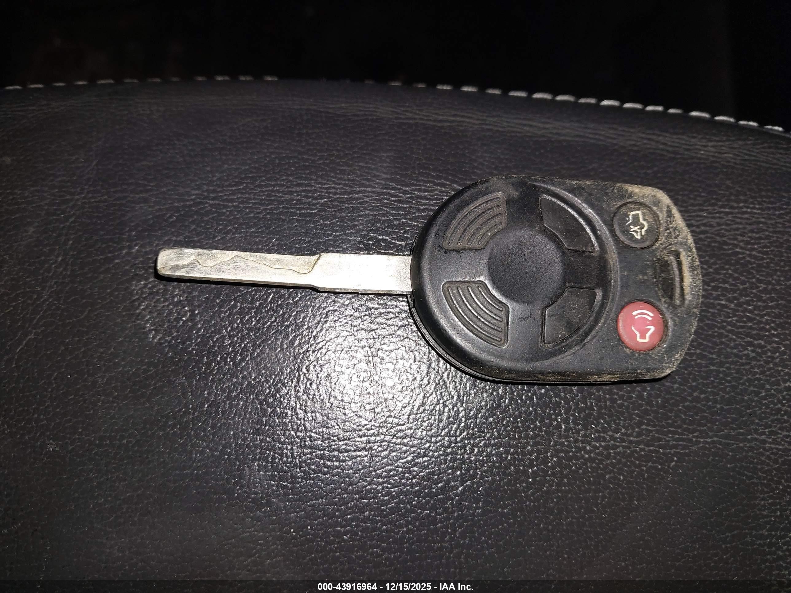 FORD ESCAPE image 11
