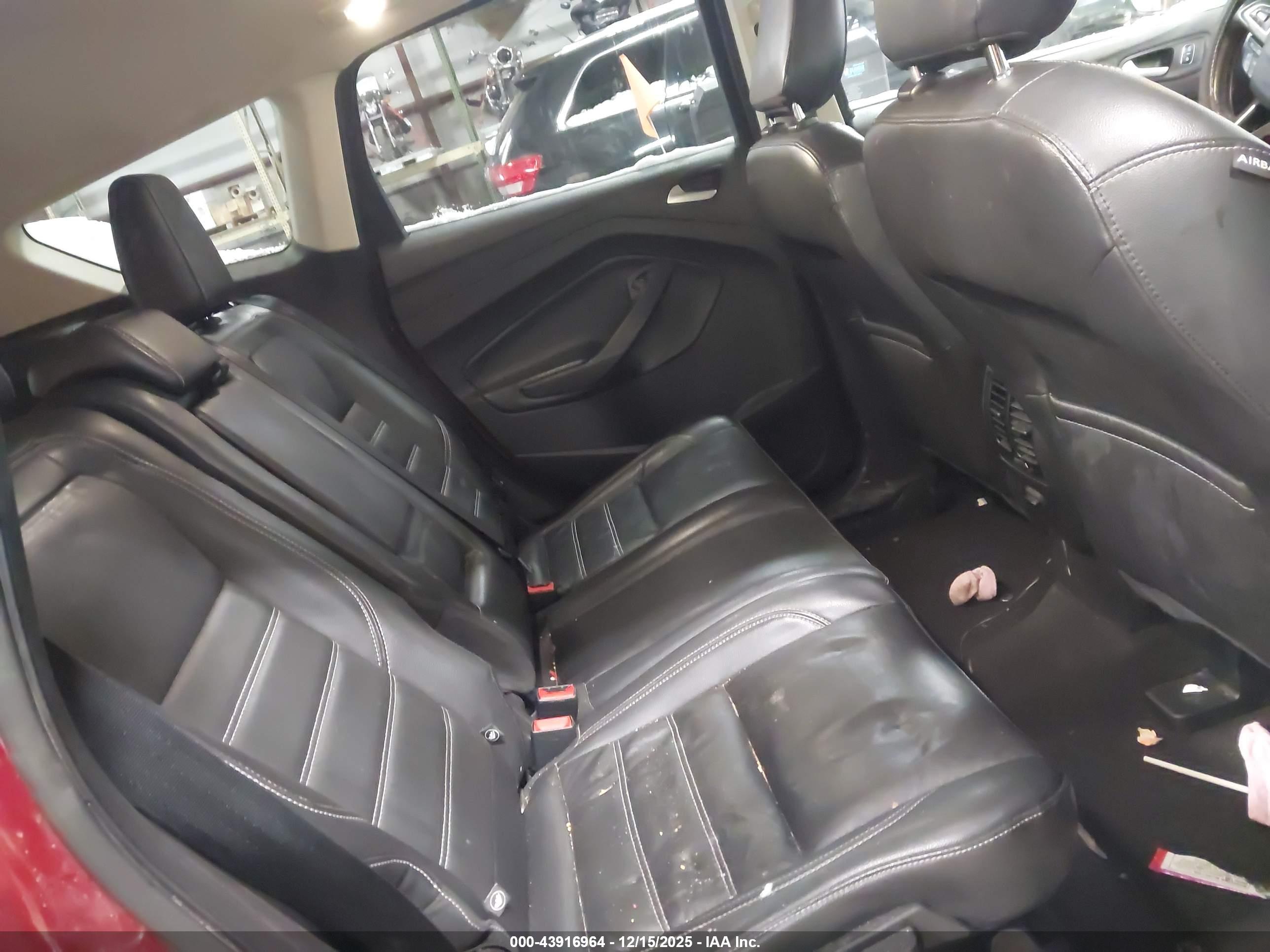 FORD ESCAPE image 8