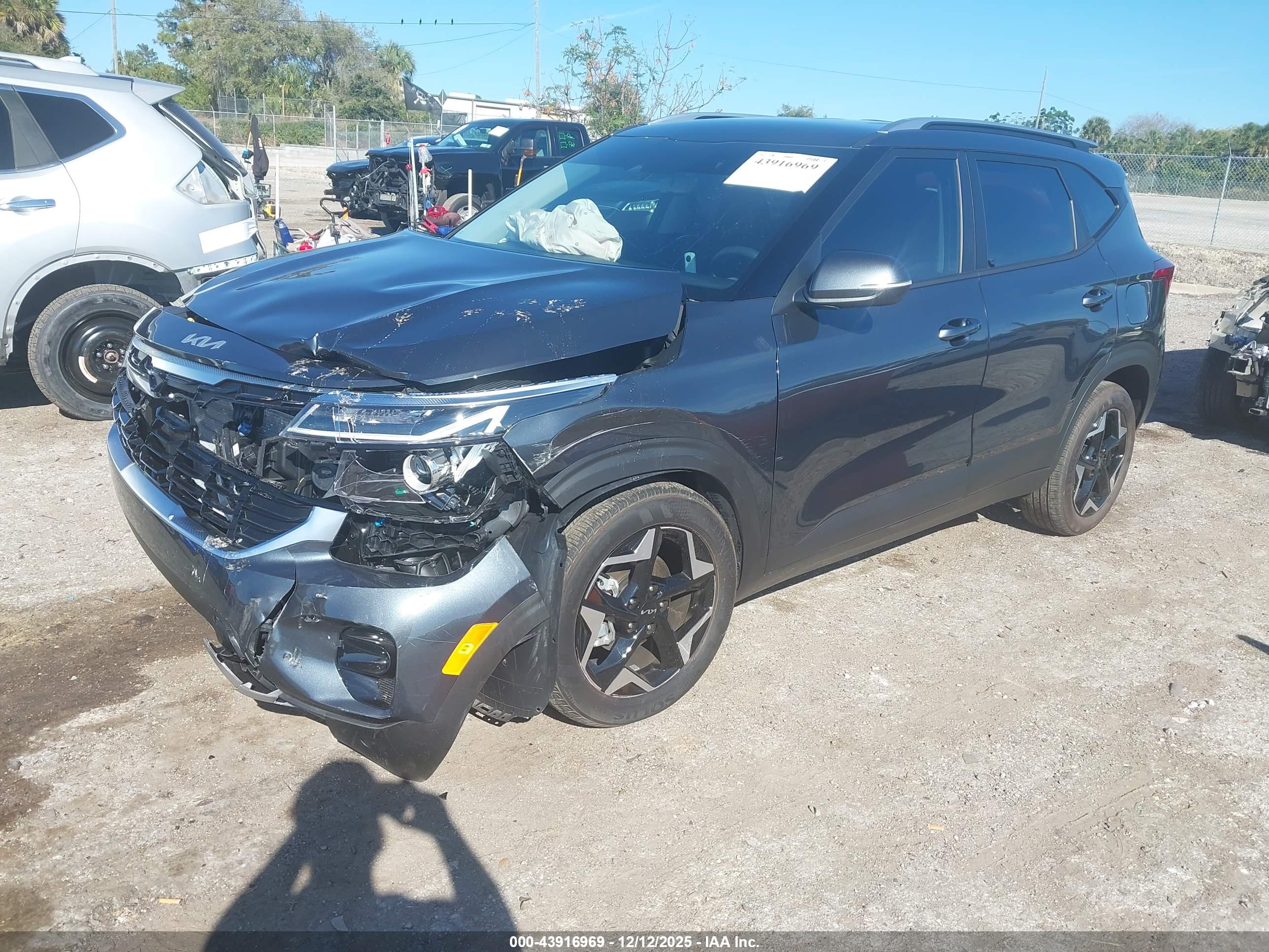 KIA SELTOS image 2
