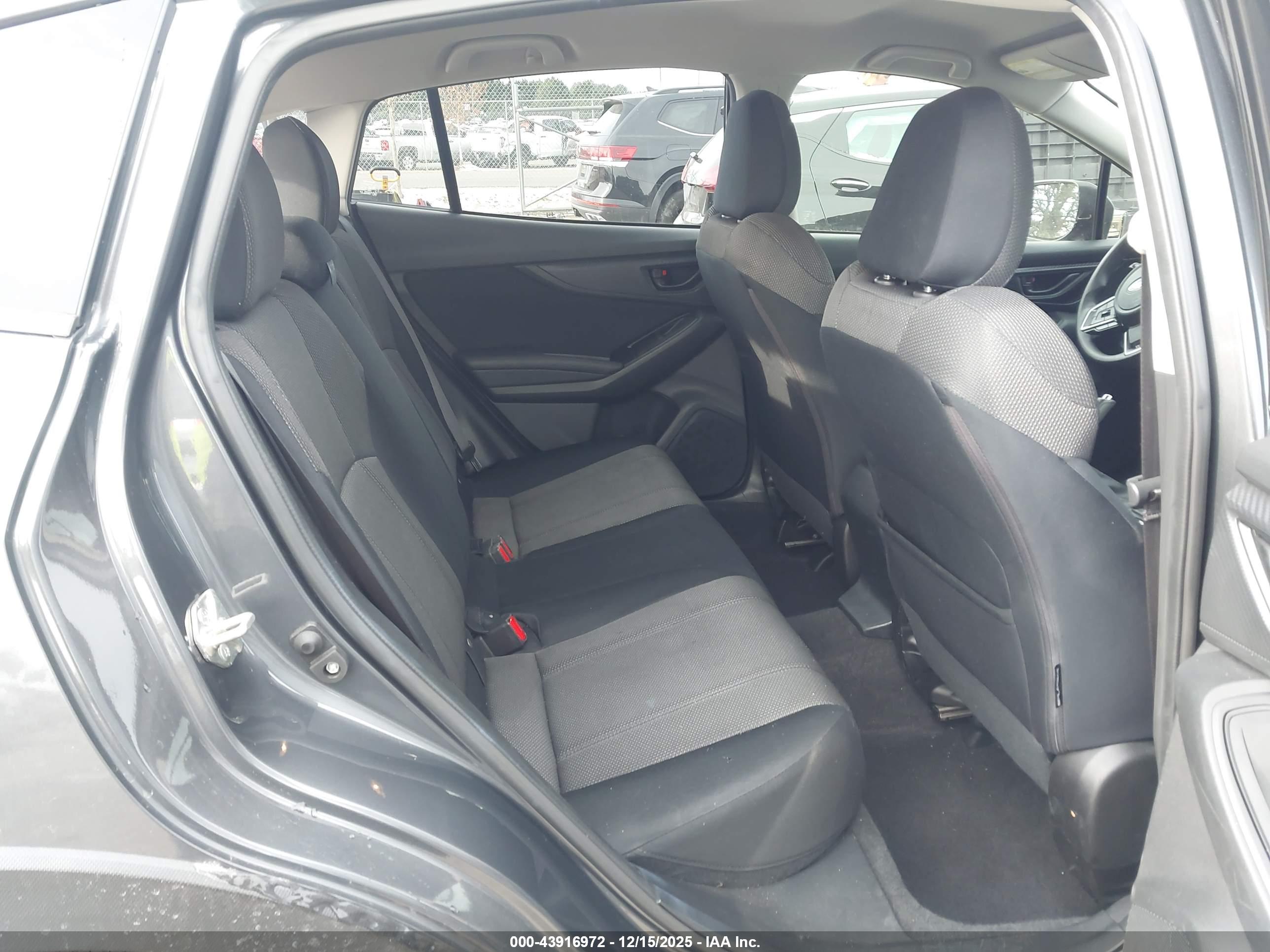 SUBARU CROSSTREK image 8