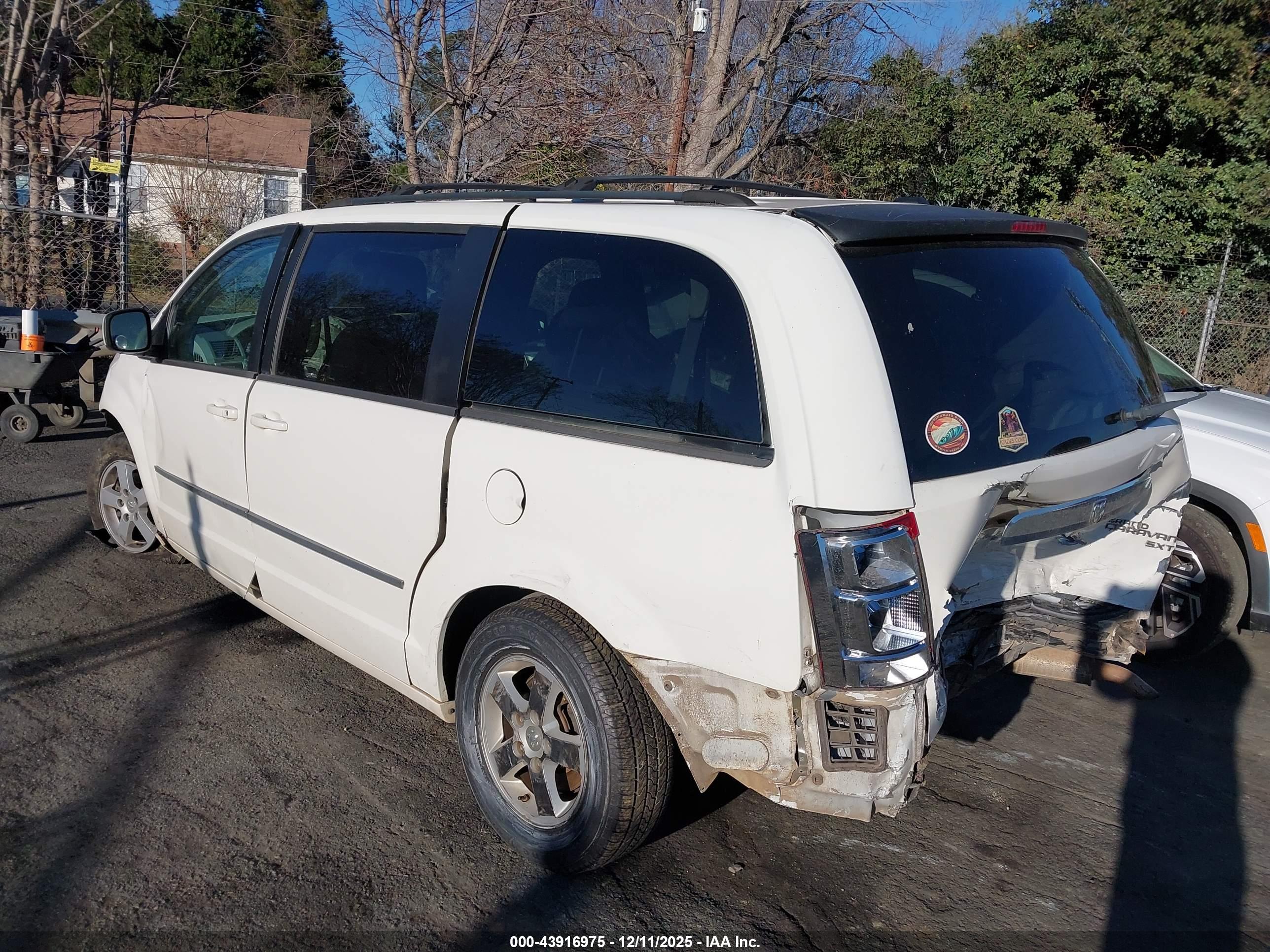 DODGE GRAND image 3