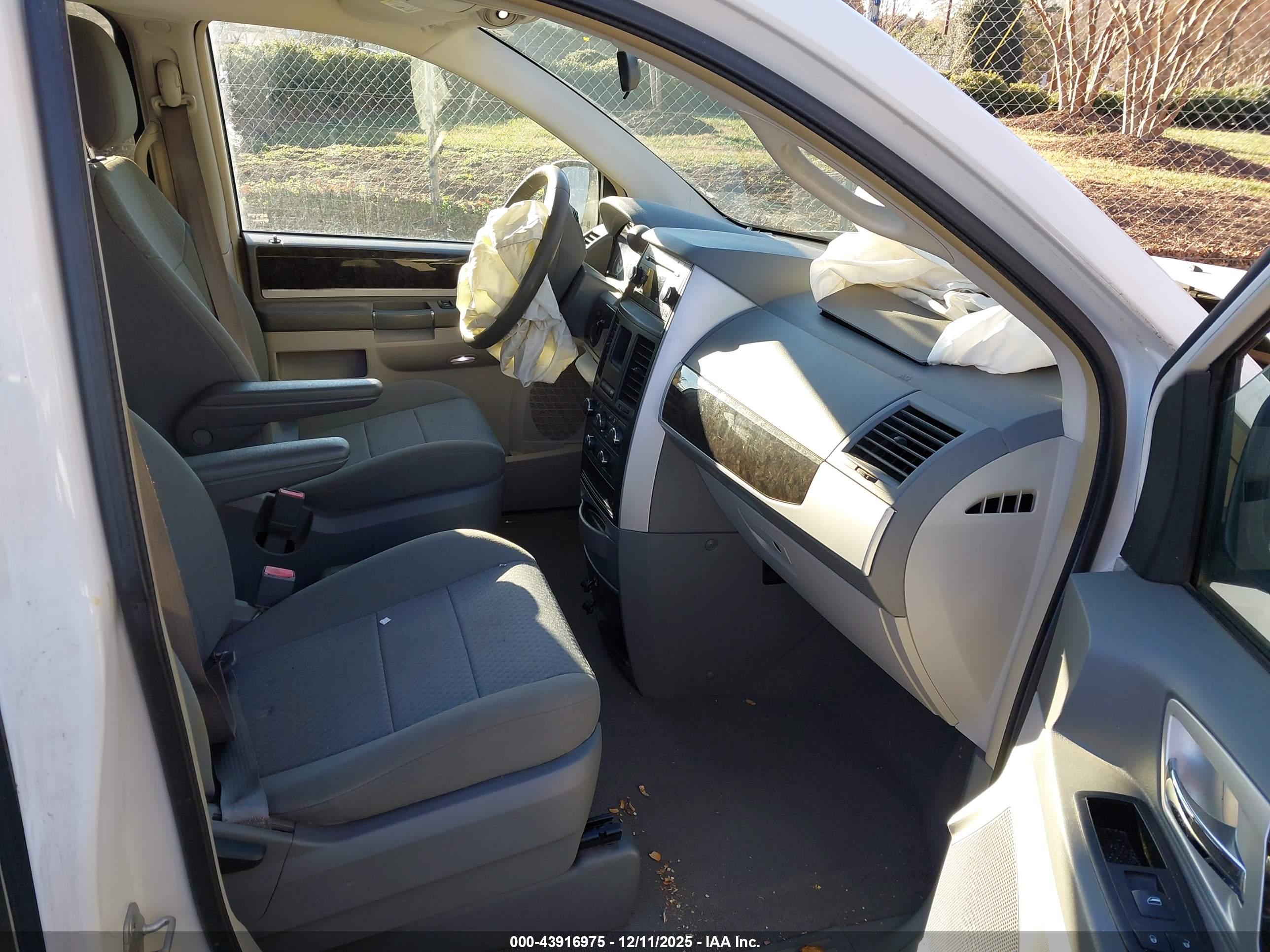 DODGE GRAND image 5