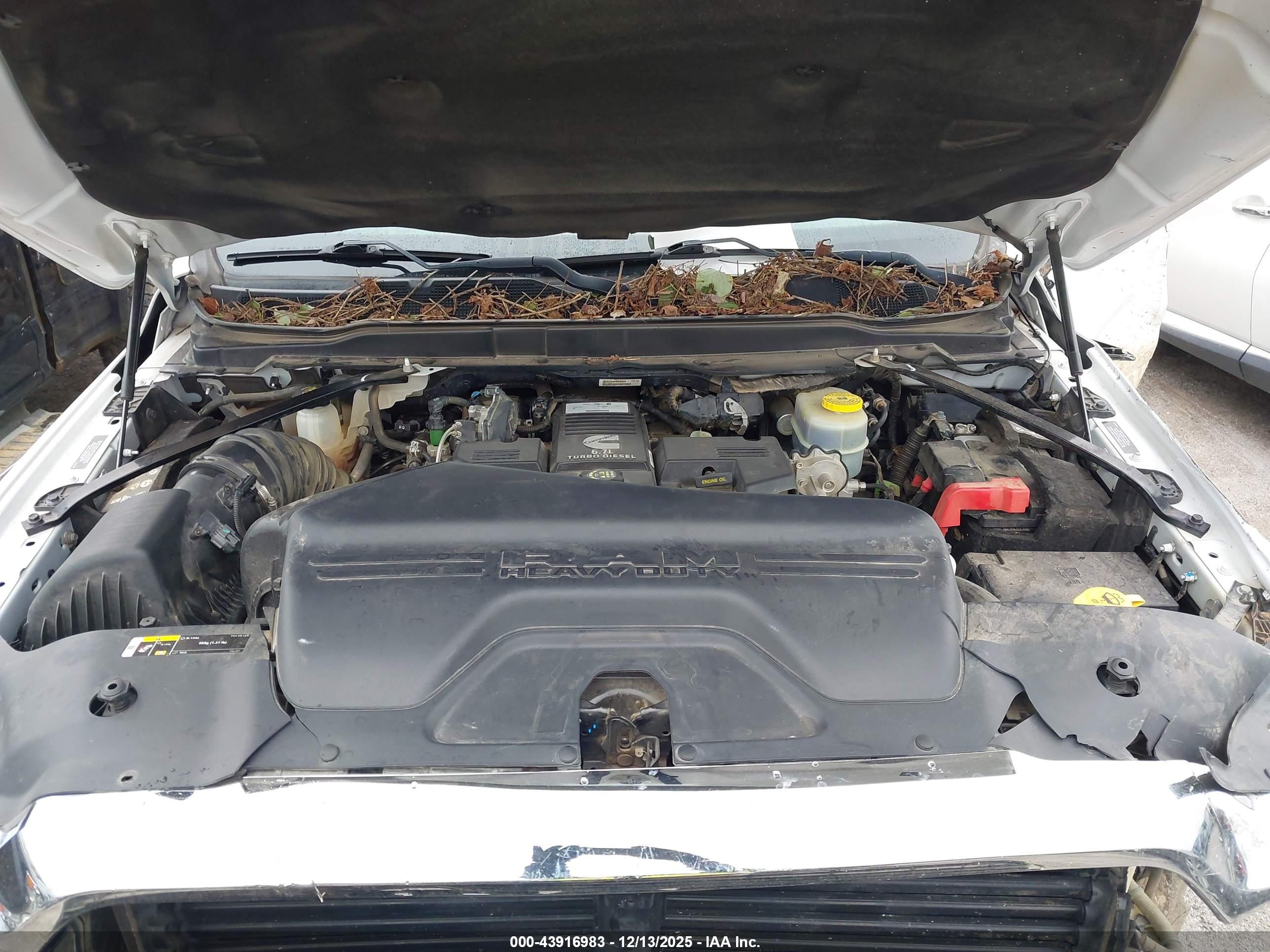 RAM 2500 image 10