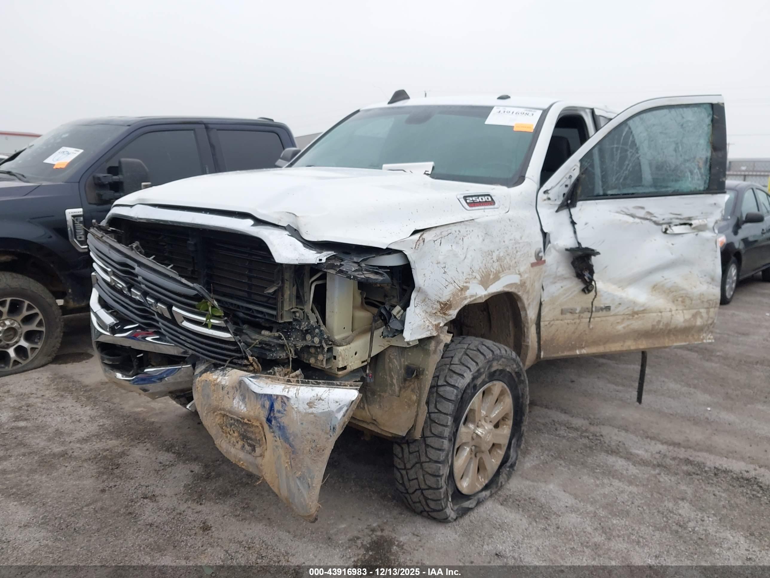 RAM 2500 image 2