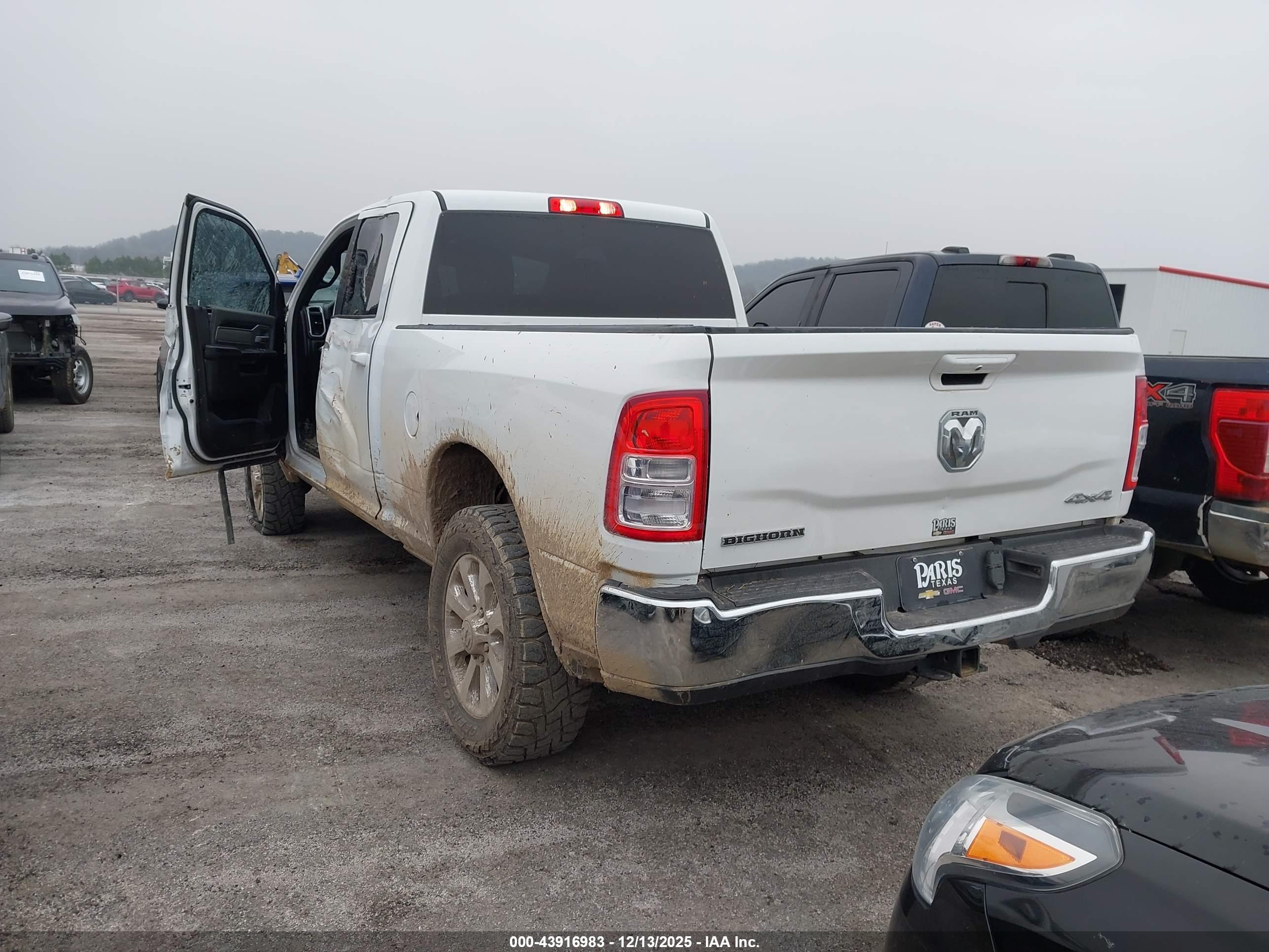 RAM 2500 image 3