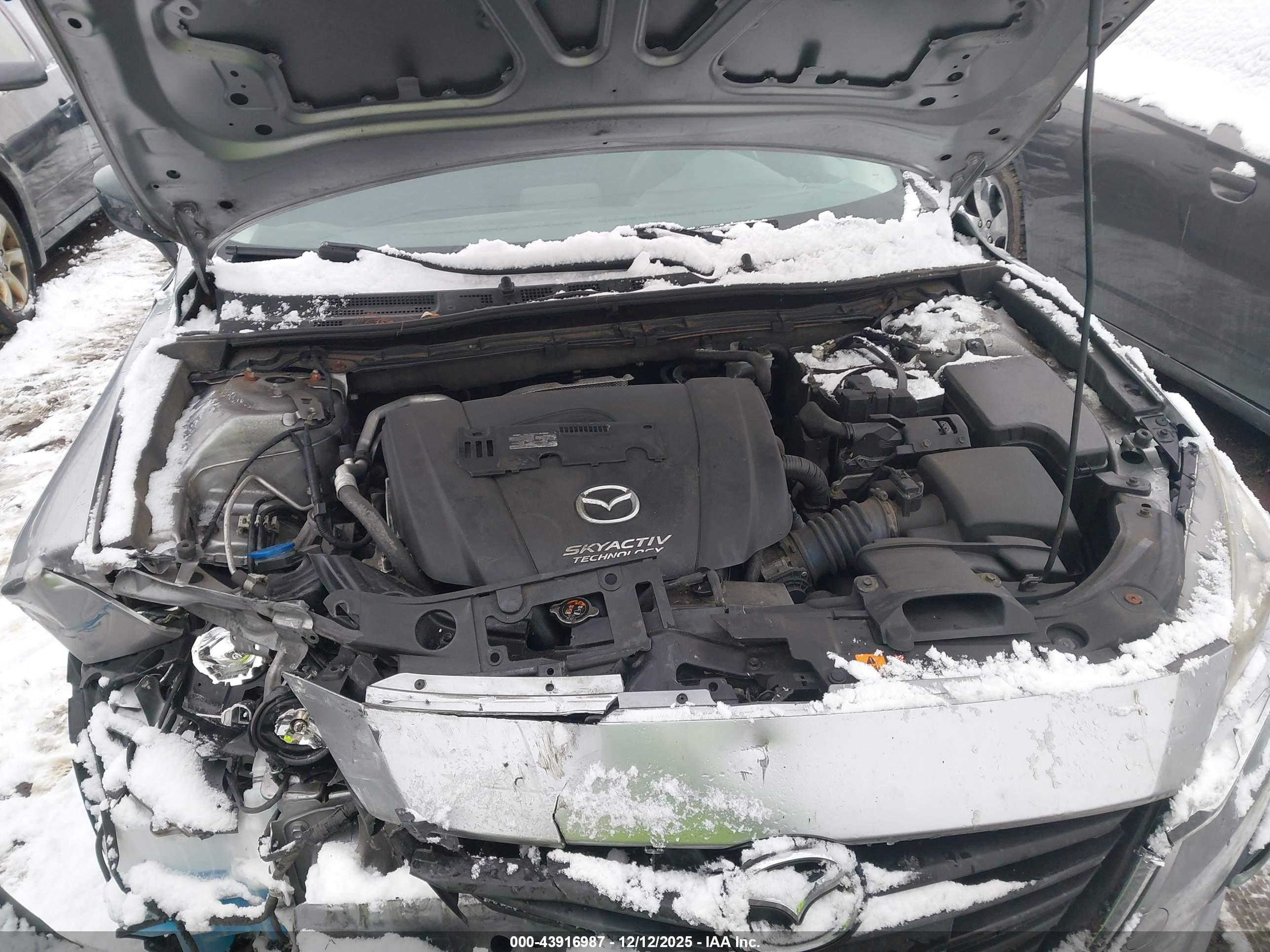 MAZDA MAZDA3 image 10