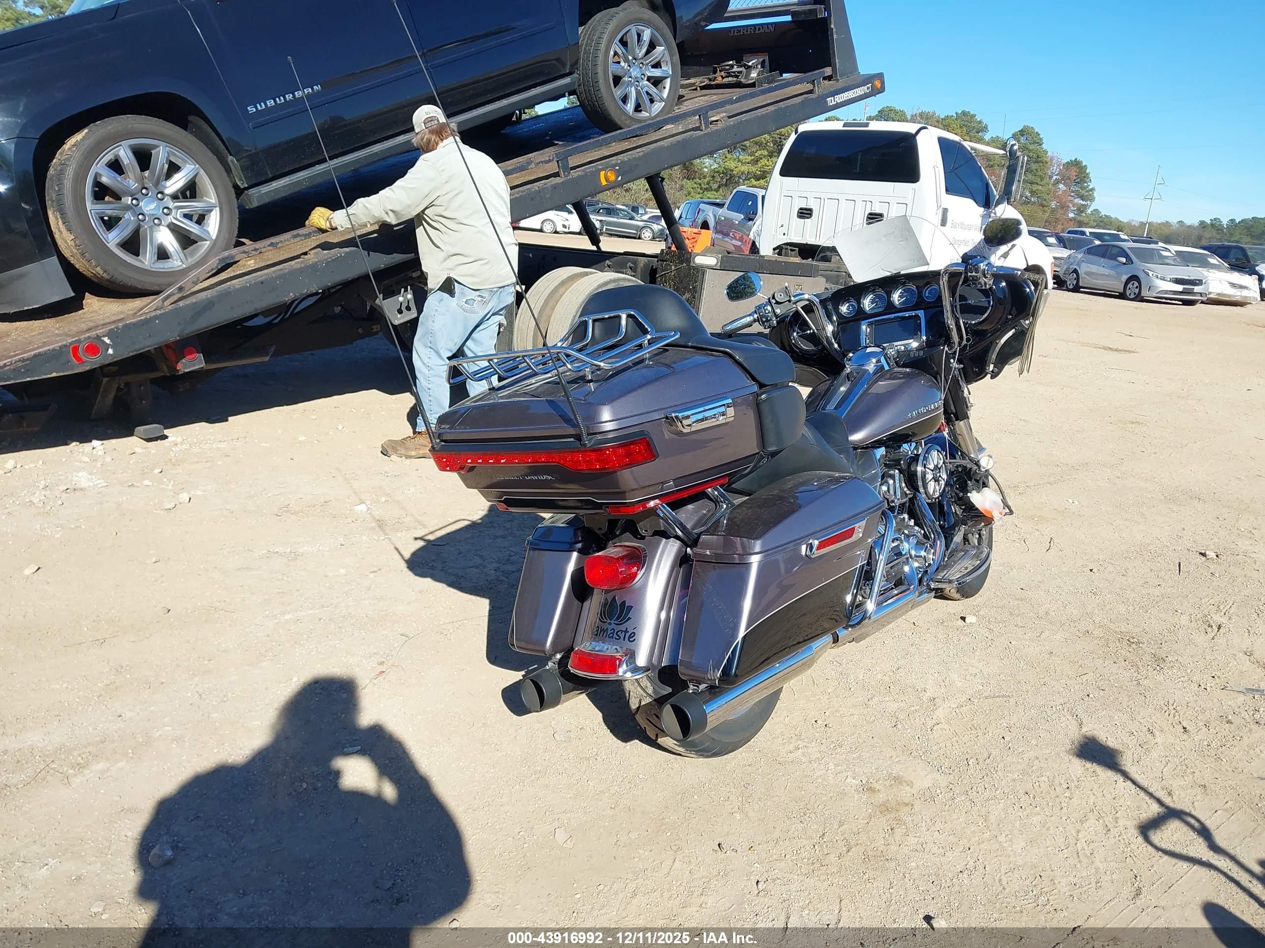 HARLEY-DAVIDSON FLHTK image 4
