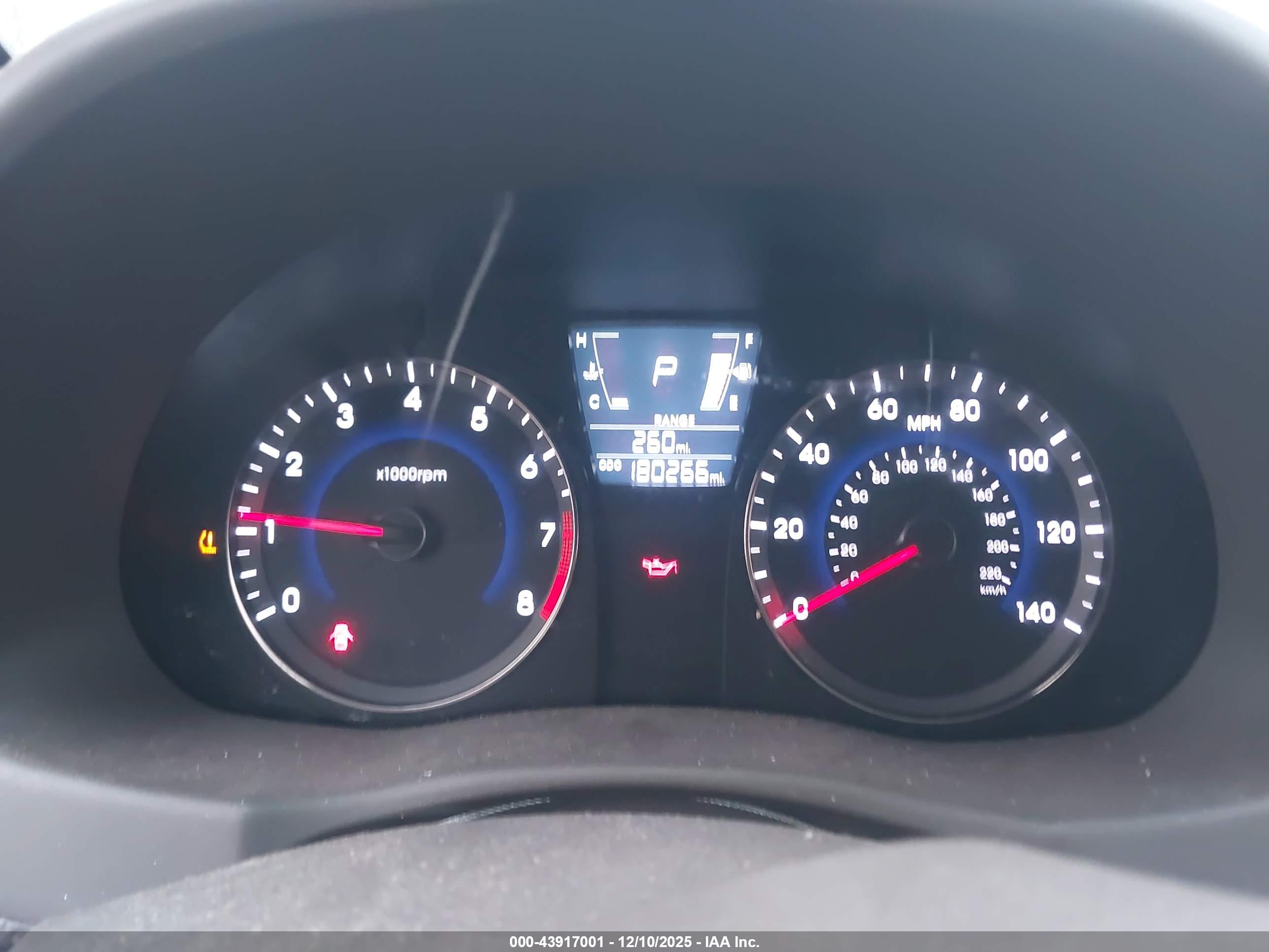 HYUNDAI ACCENT image 7