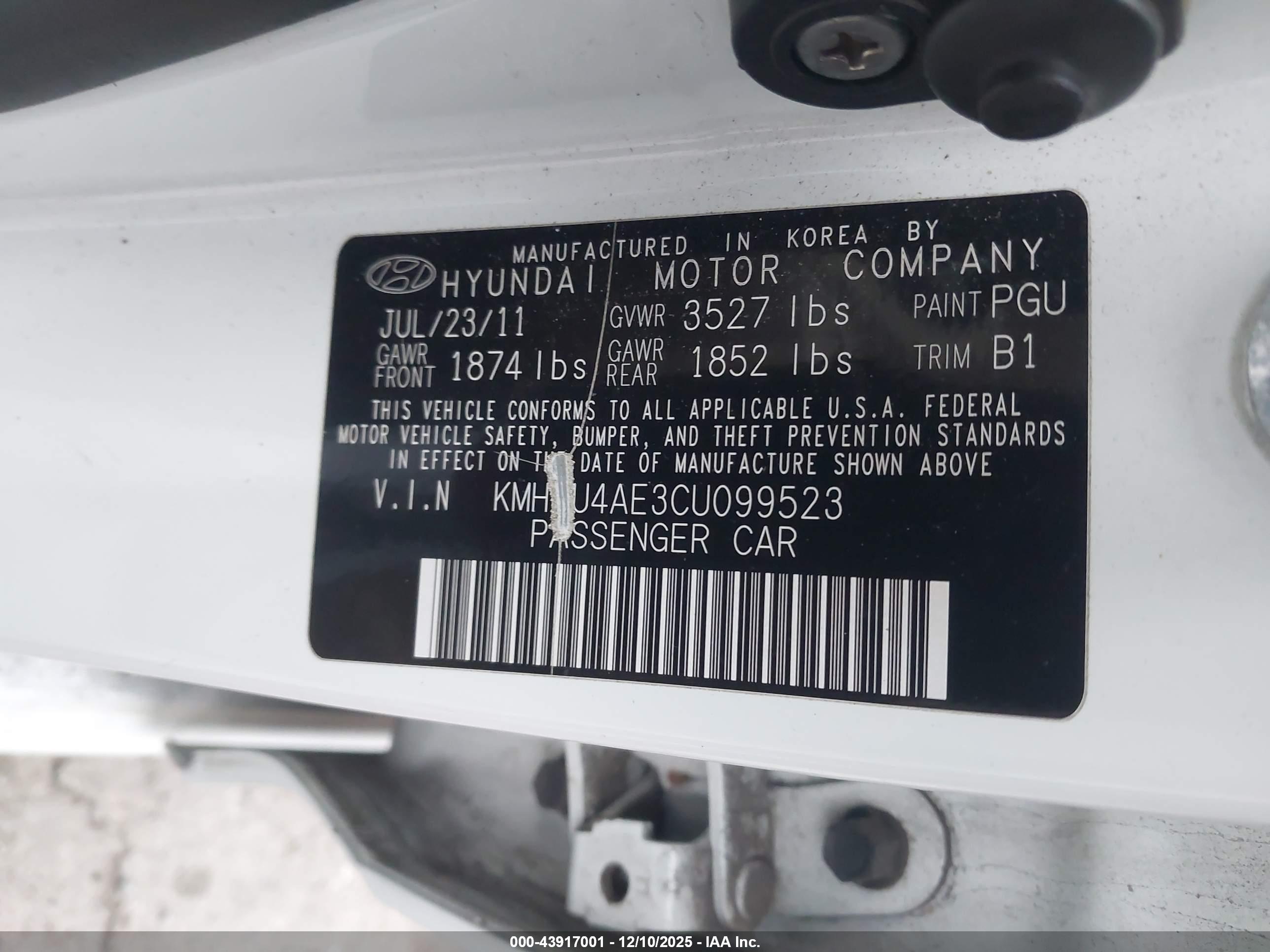 HYUNDAI ACCENT image 9