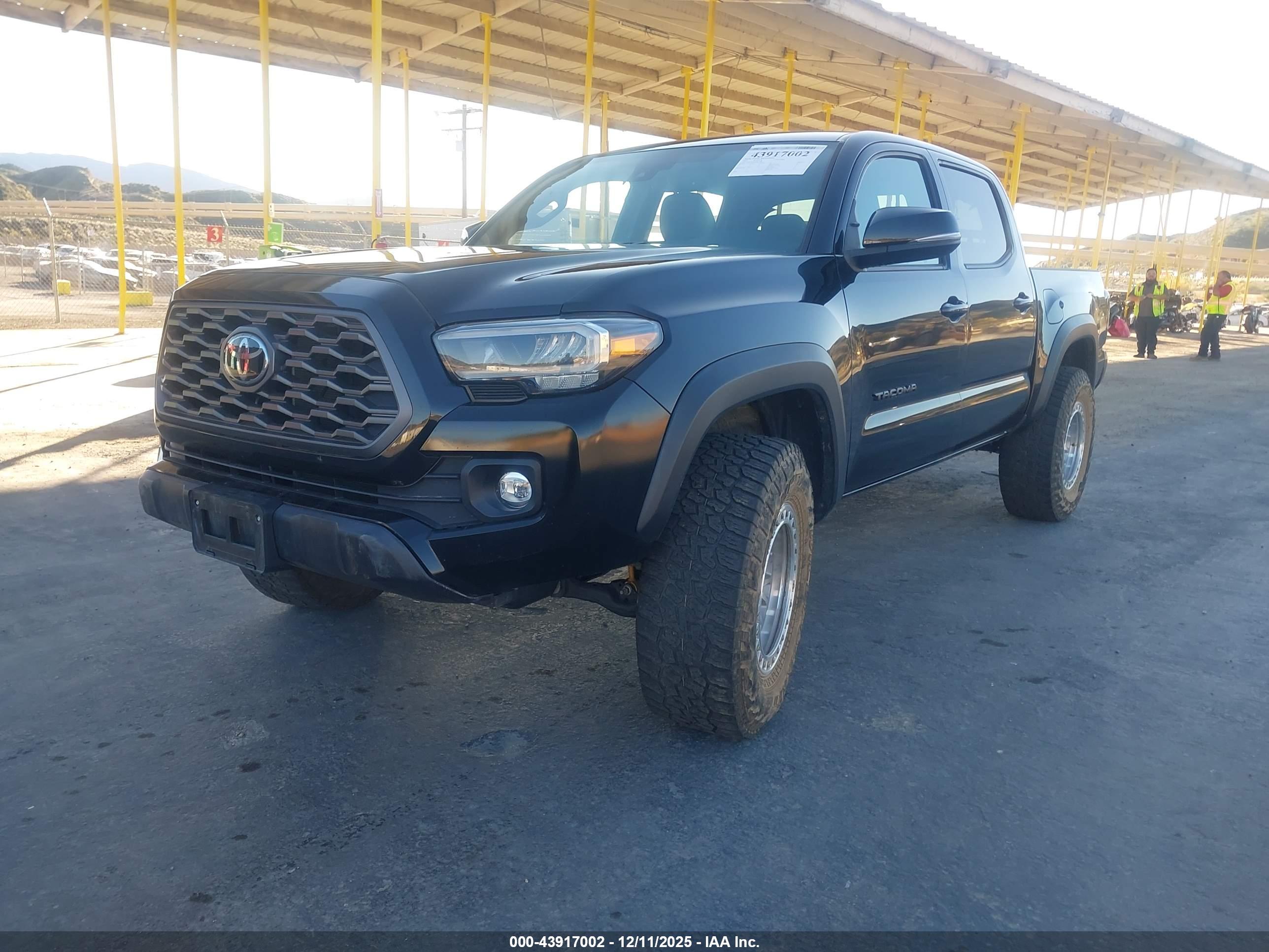 TOYOTA TACOMA image 2