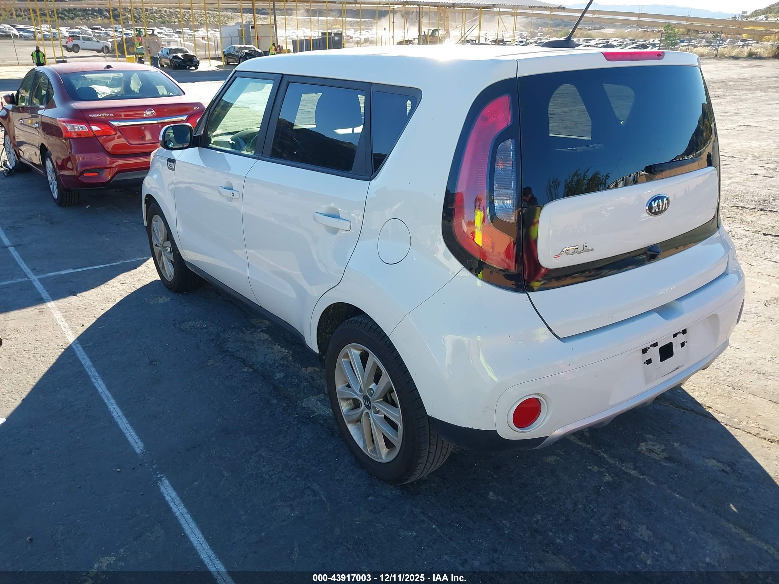 KIA SOUL image 3