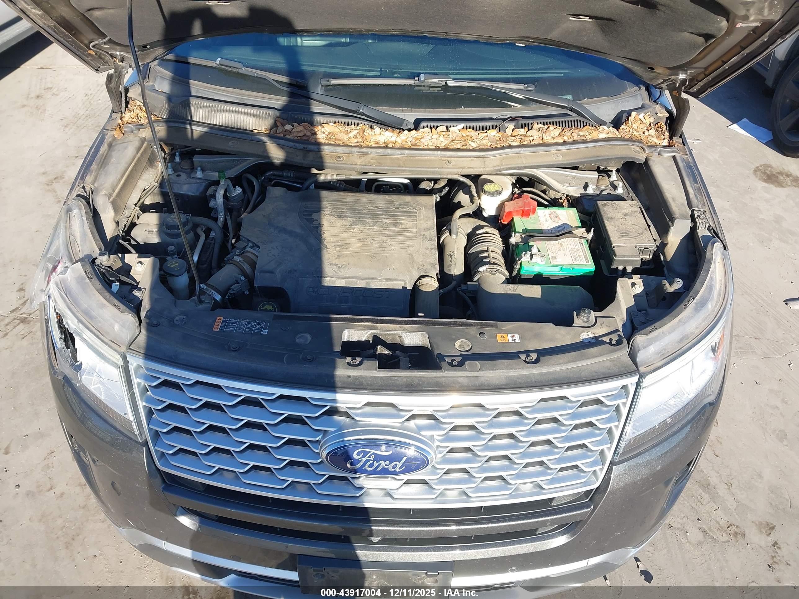 FORD EXPLORER image 10