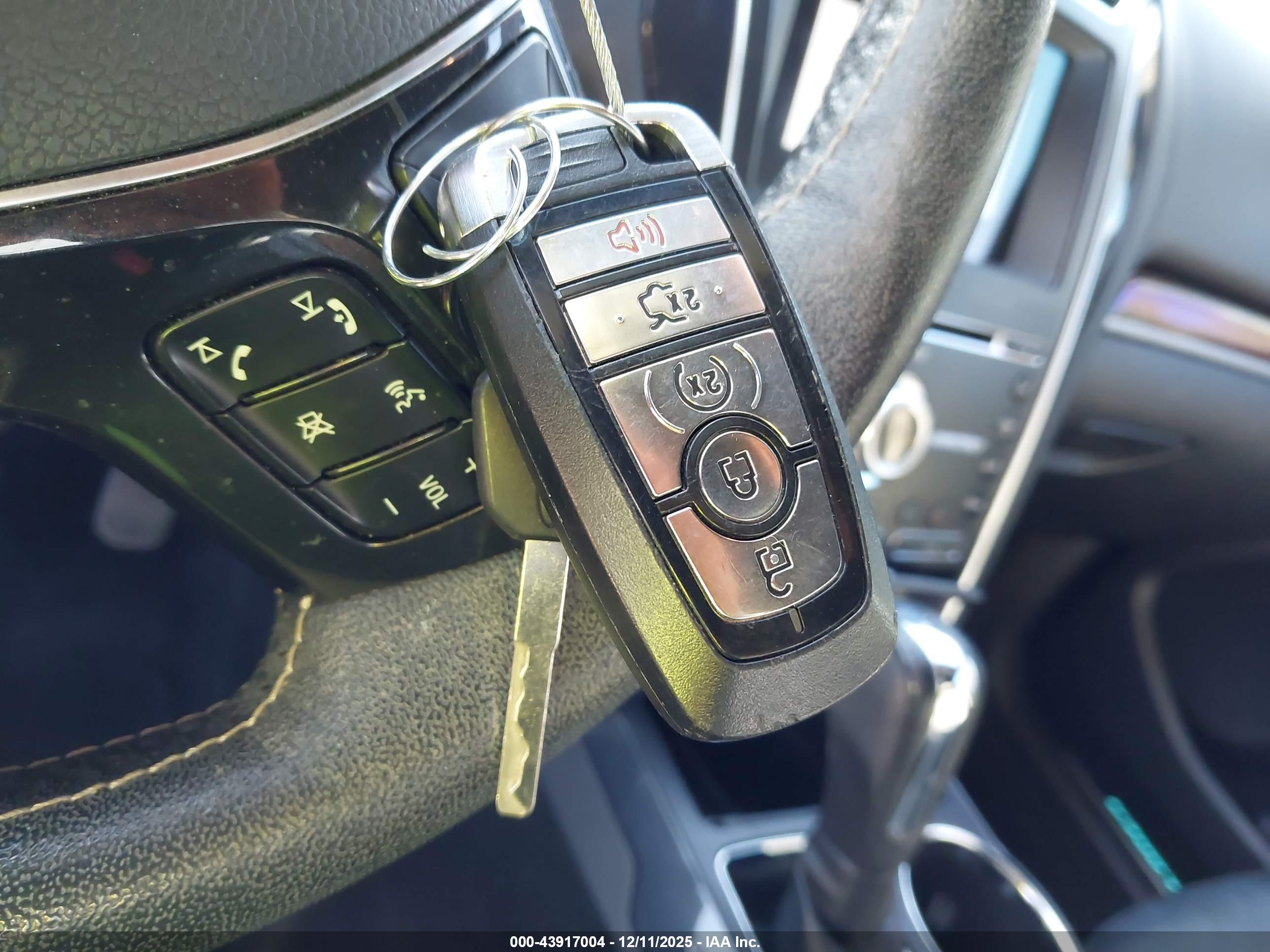 FORD EXPLORER image 11