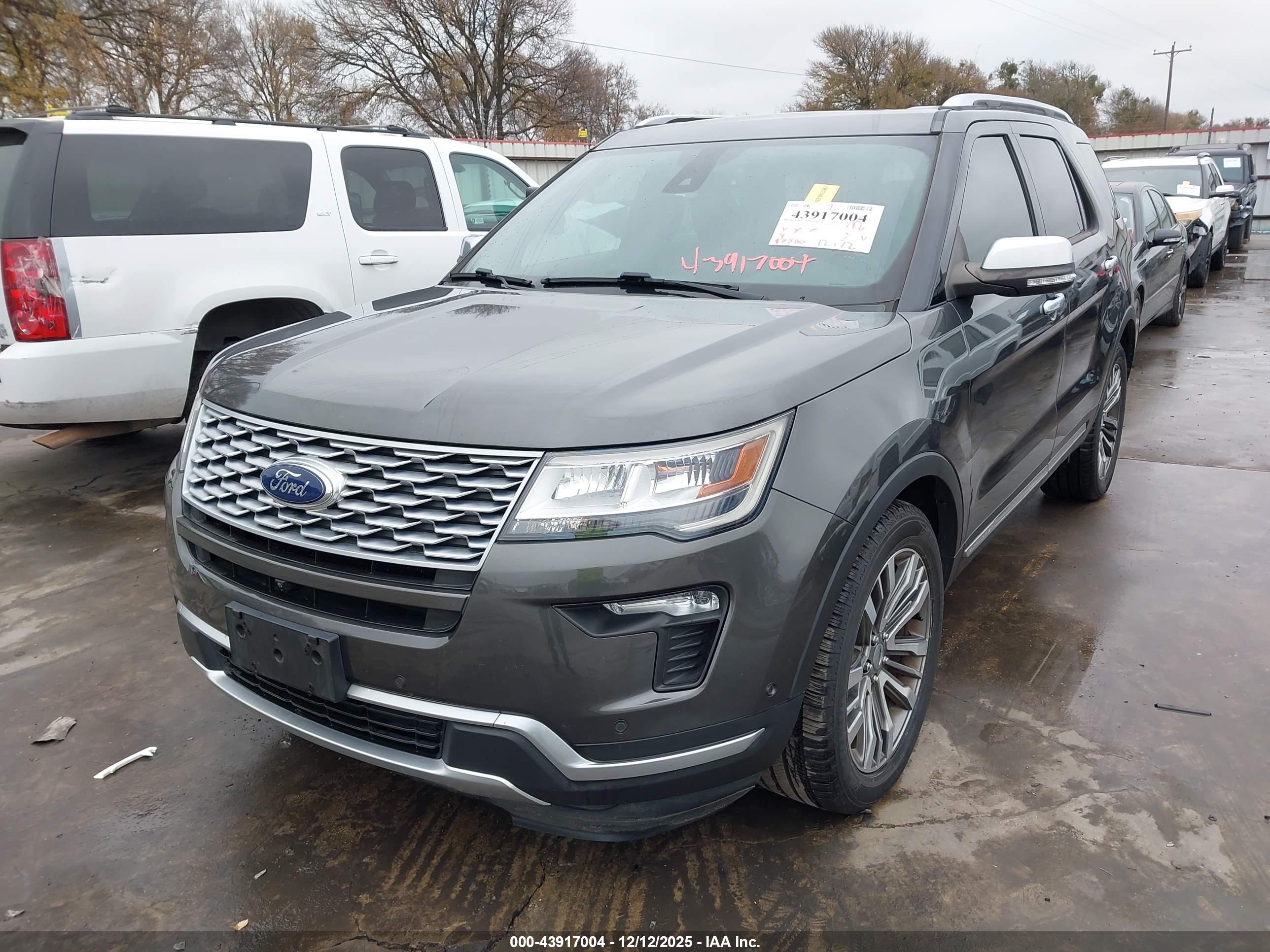 FORD EXPLORER image 2
