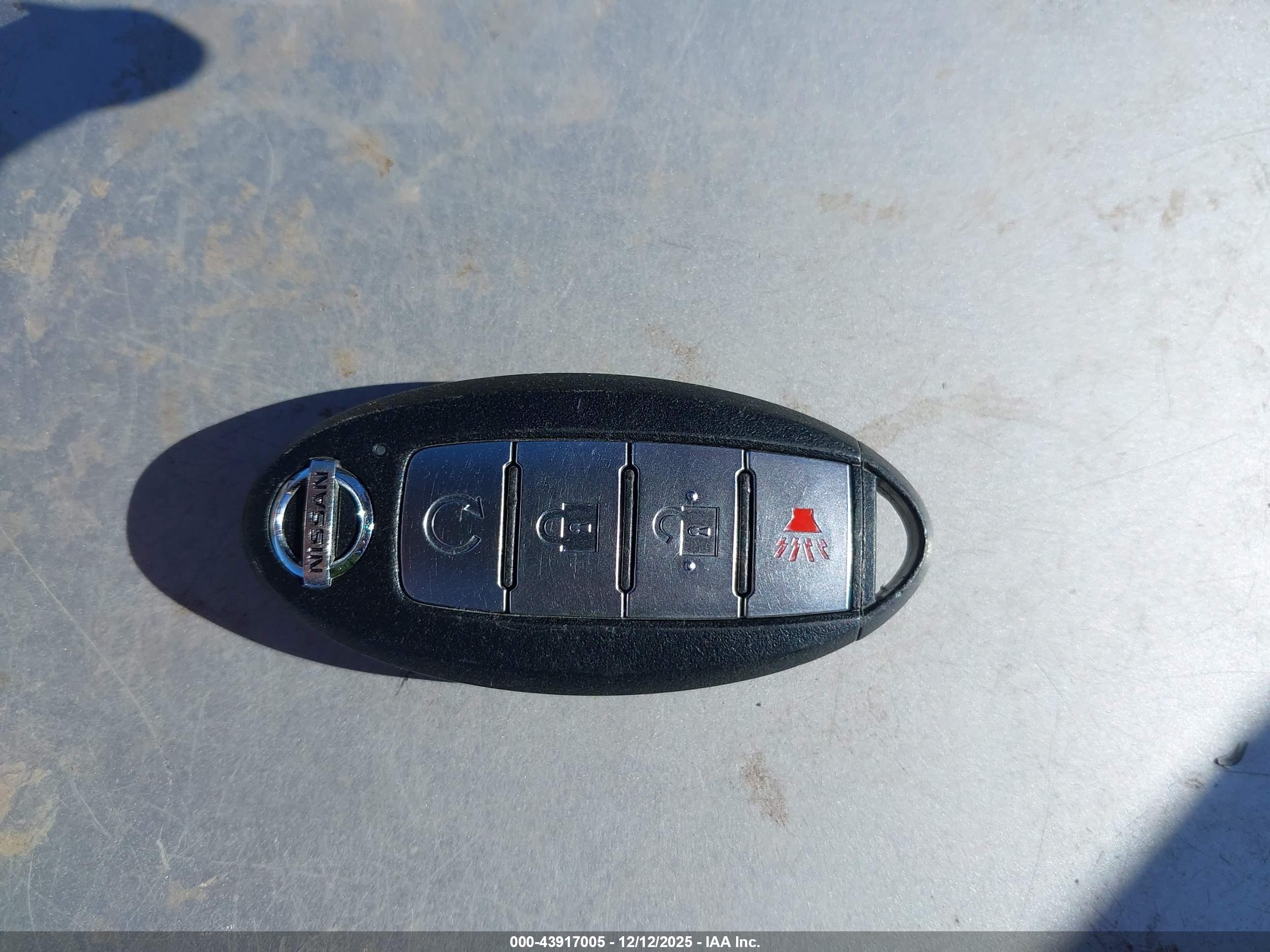NISSAN ROGUE image 11