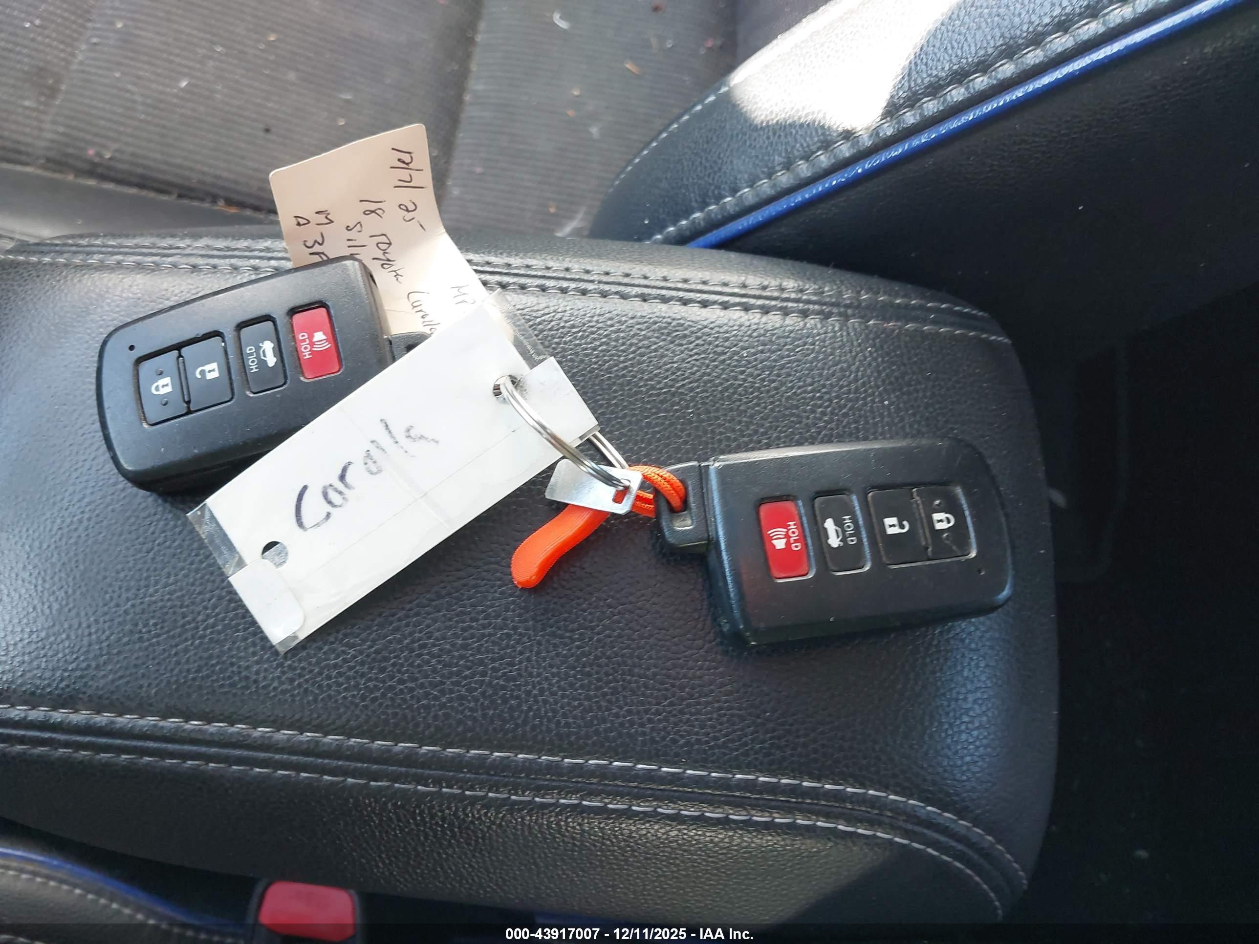 TOYOTA COROLLA image 11