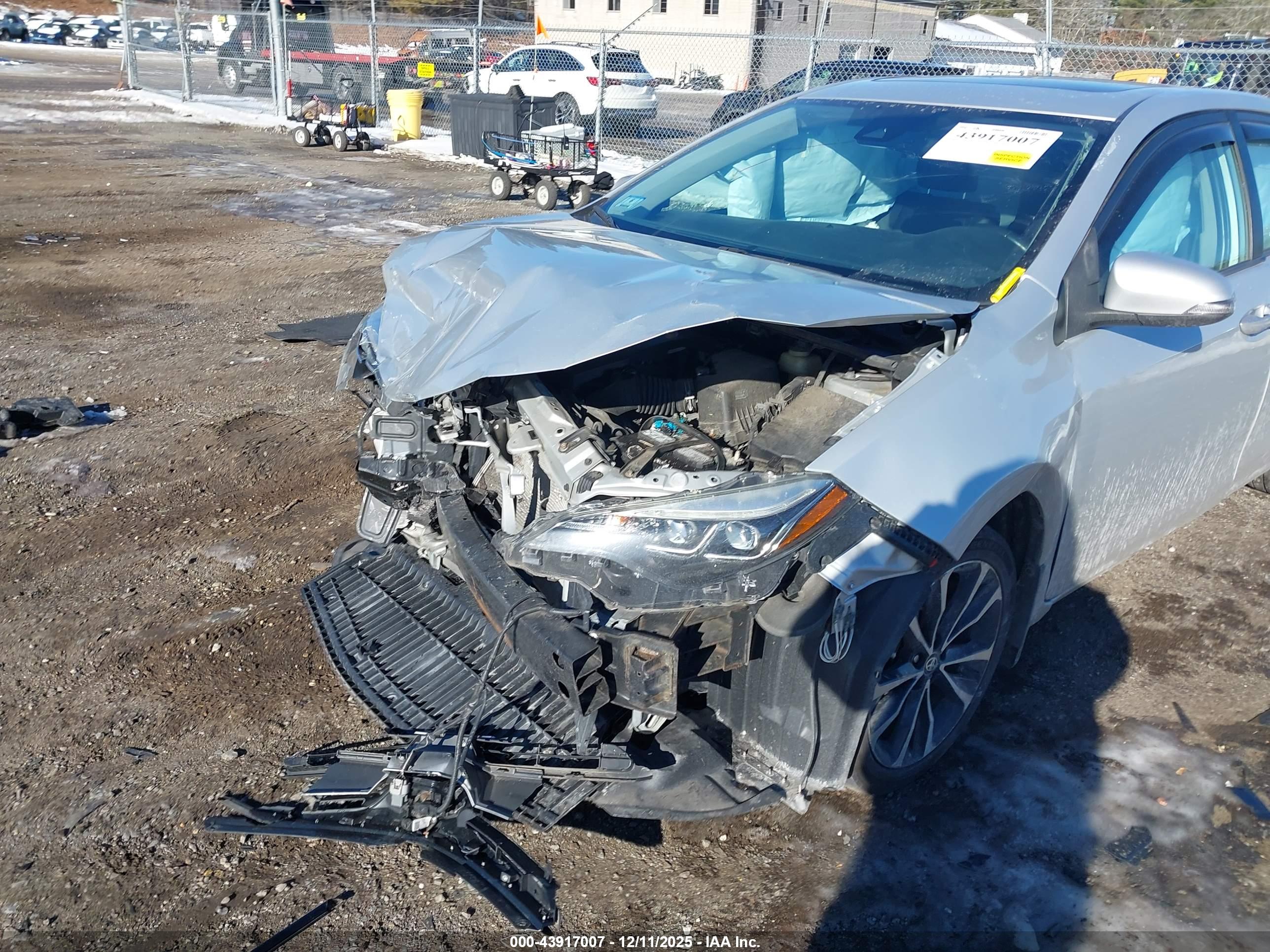 TOYOTA COROLLA image 6