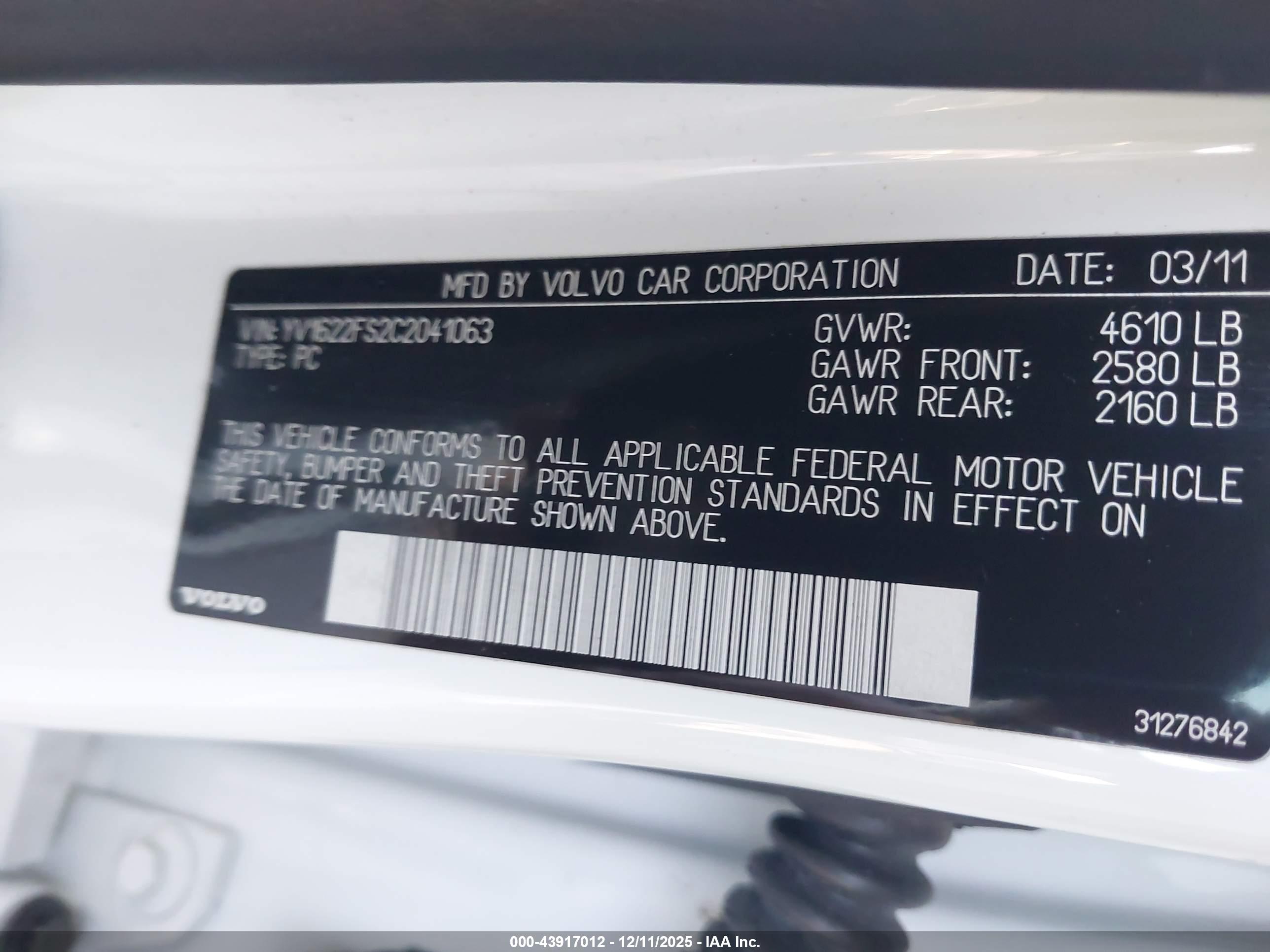 VOLVO S60 image 9