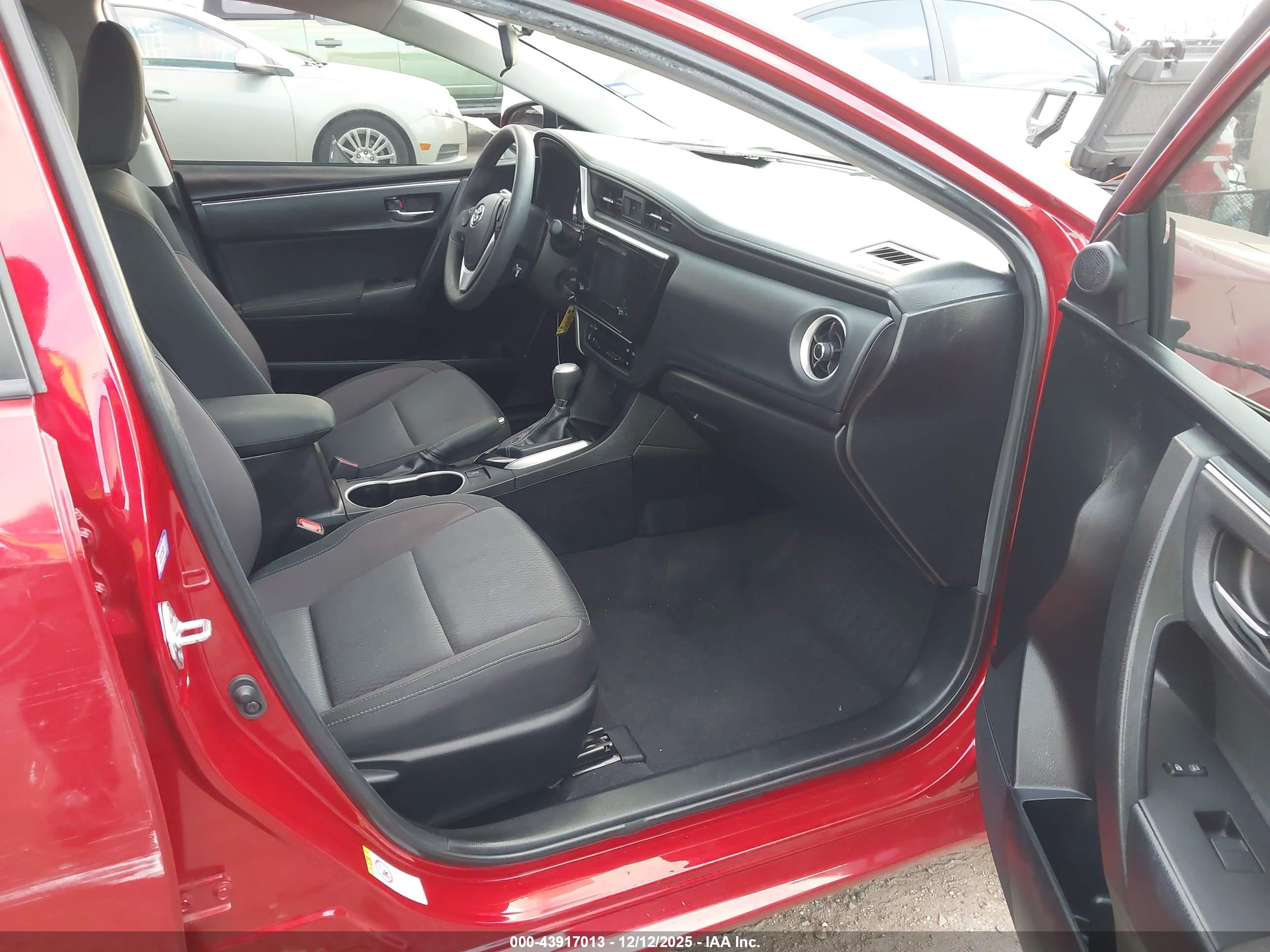 TOYOTA COROLLA image 5