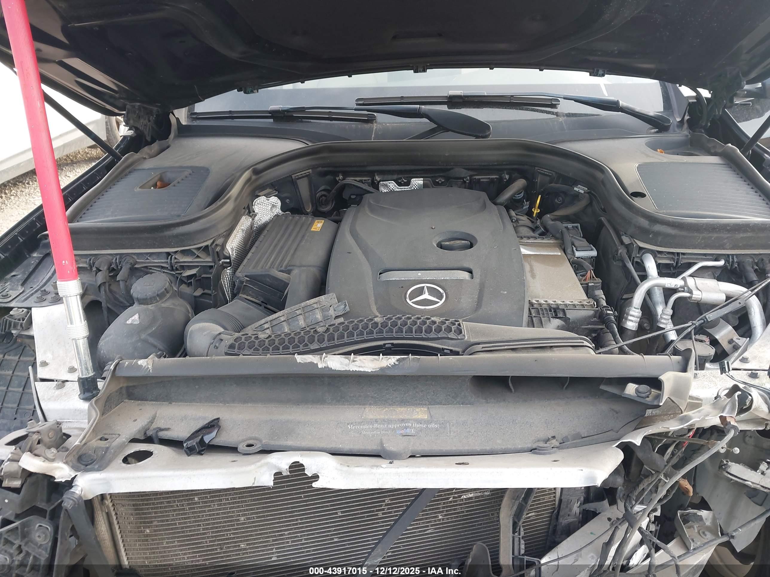 MERCEDES-BENZ GLC image 10