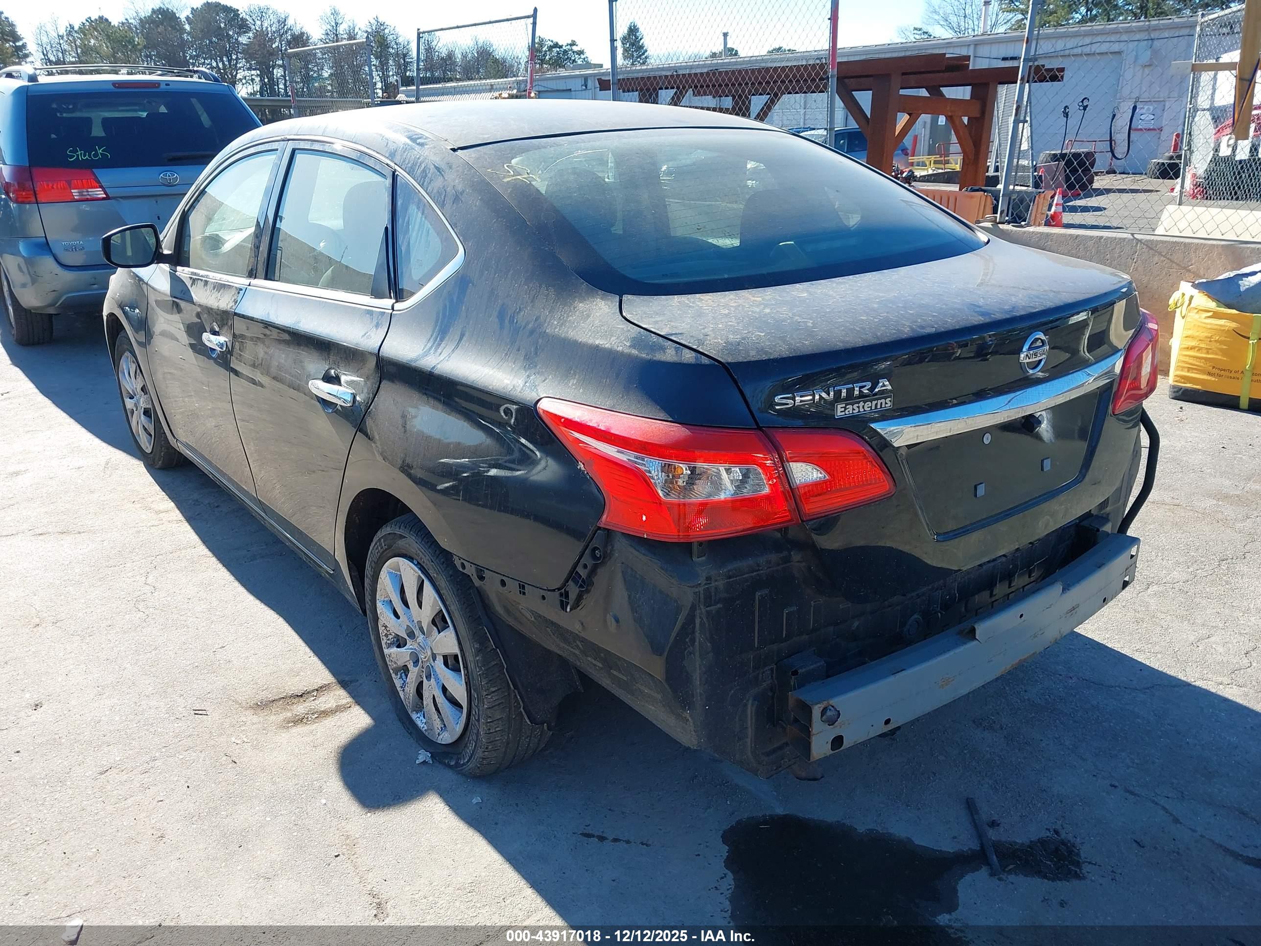 NISSAN SENTRA image 3
