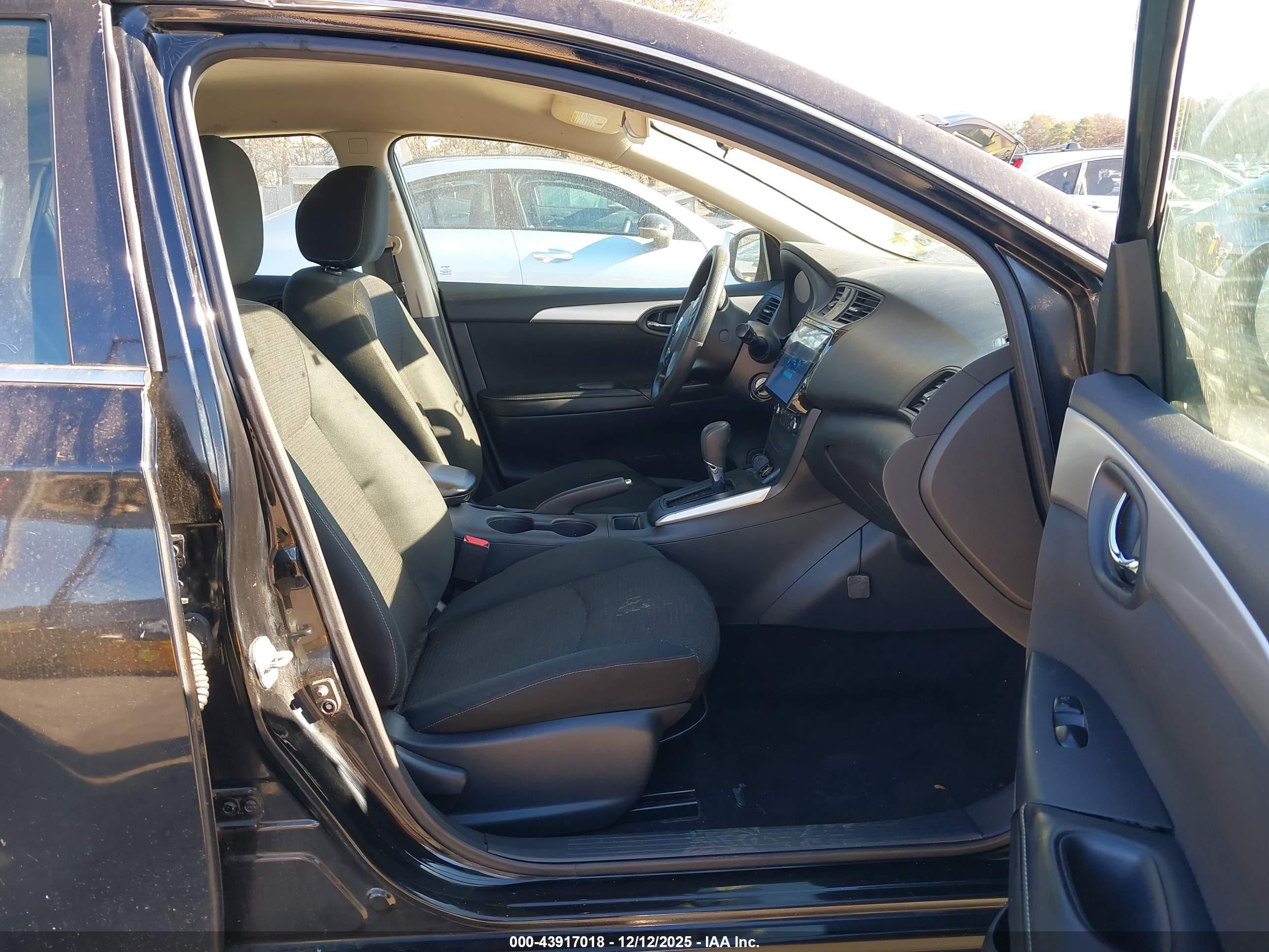 NISSAN SENTRA image 5