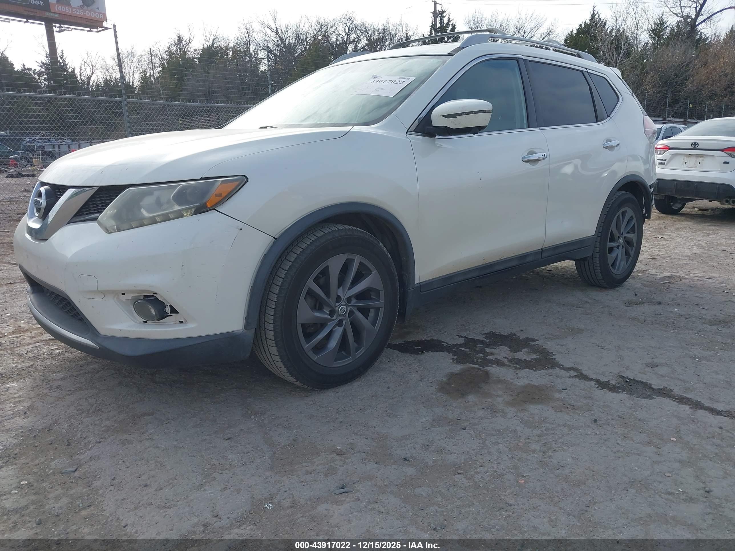 NISSAN ROGUE image 2