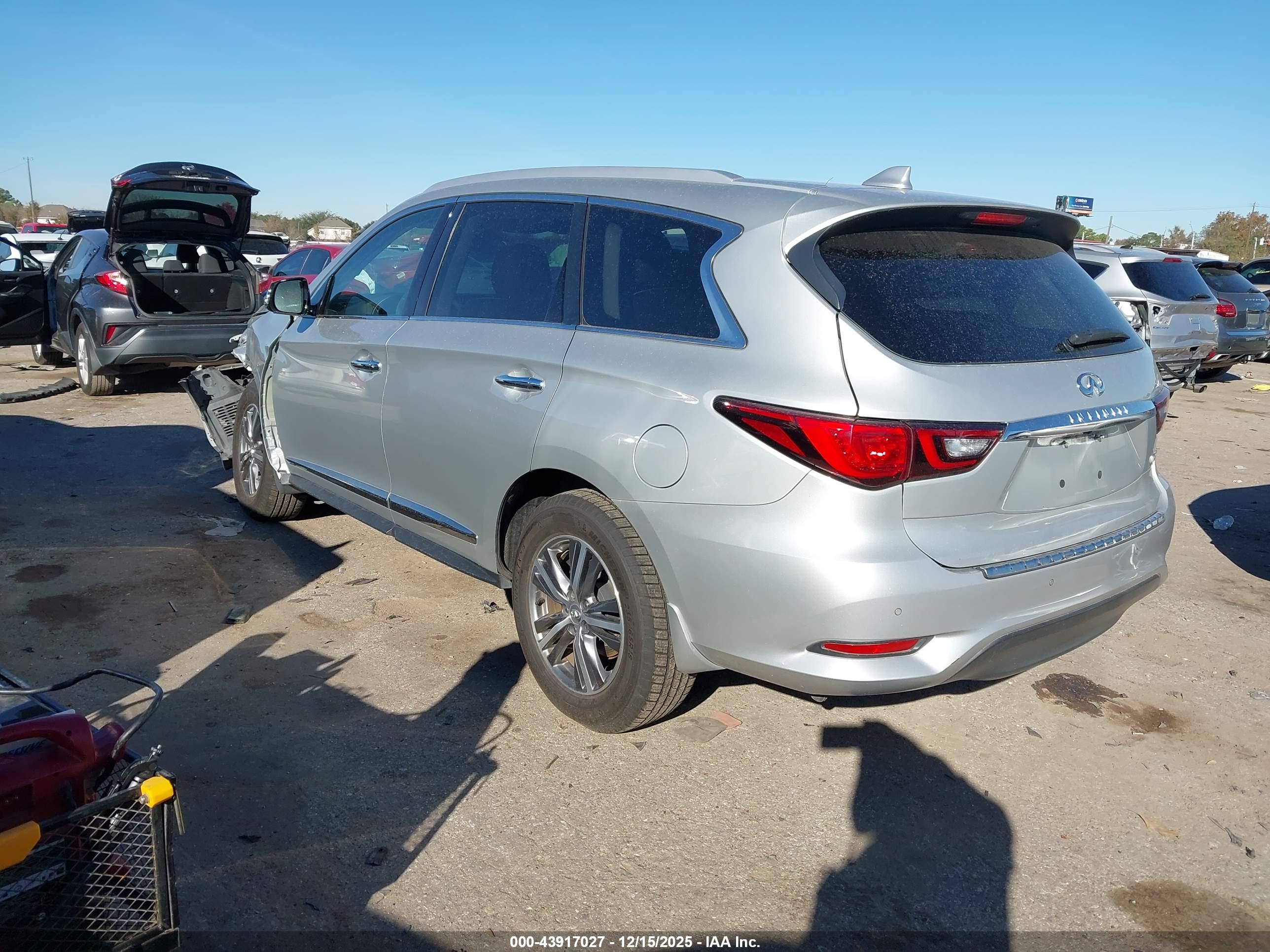 INFINITI QX60 image 3
