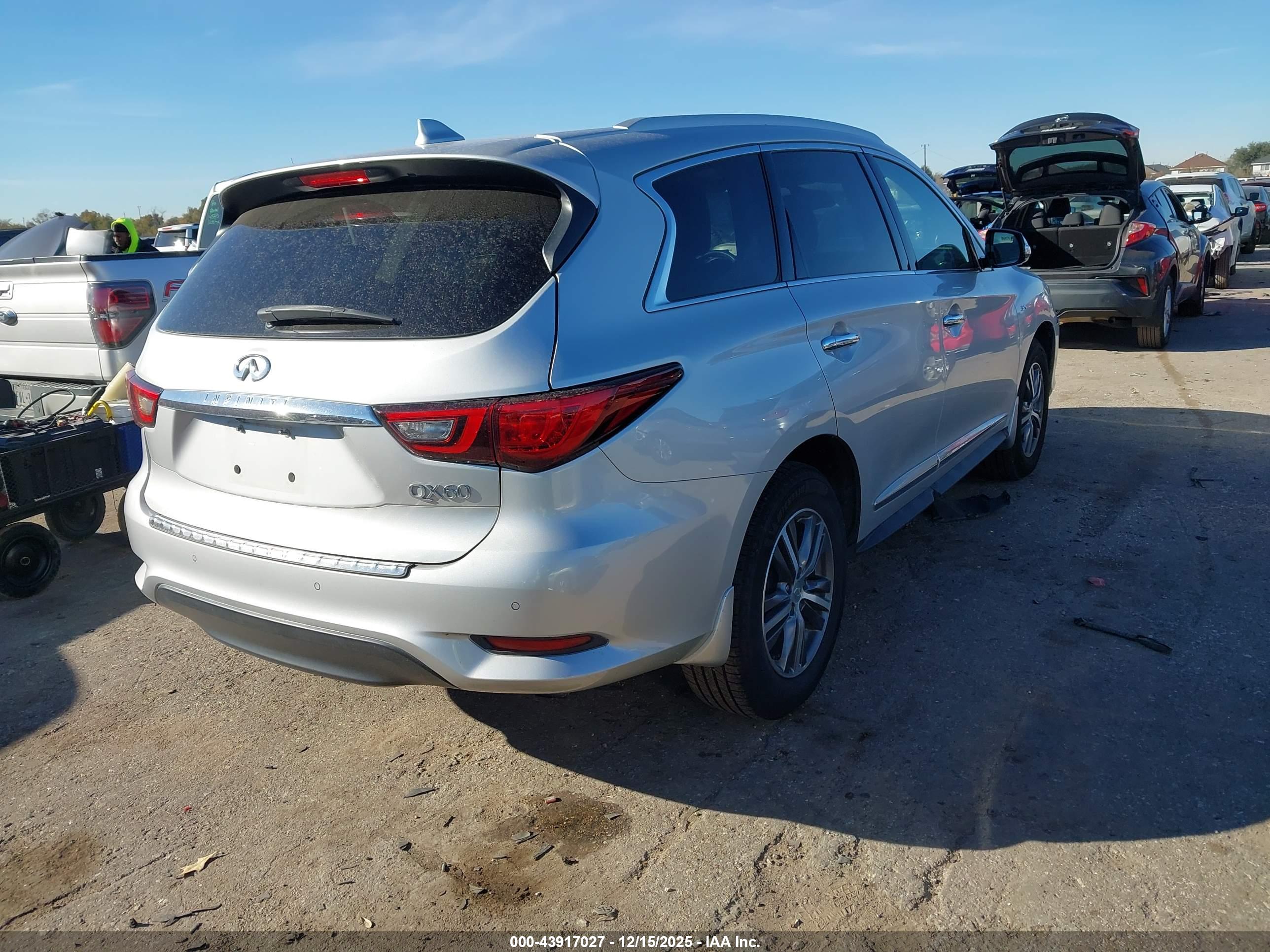 INFINITI QX60 image 4