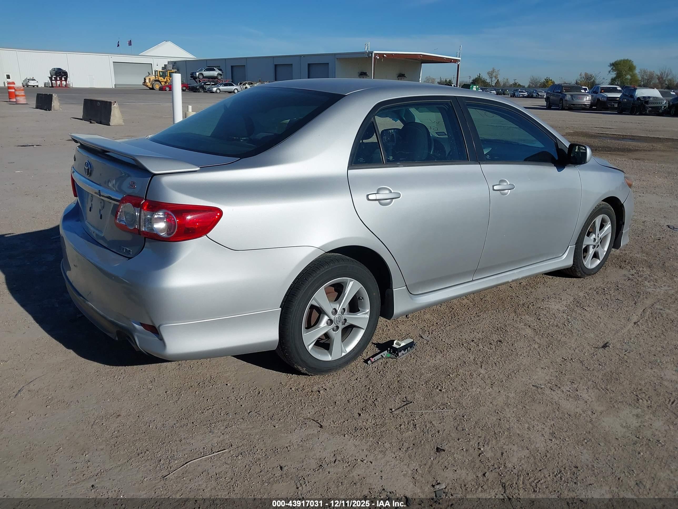 TOYOTA COROLLA image 4