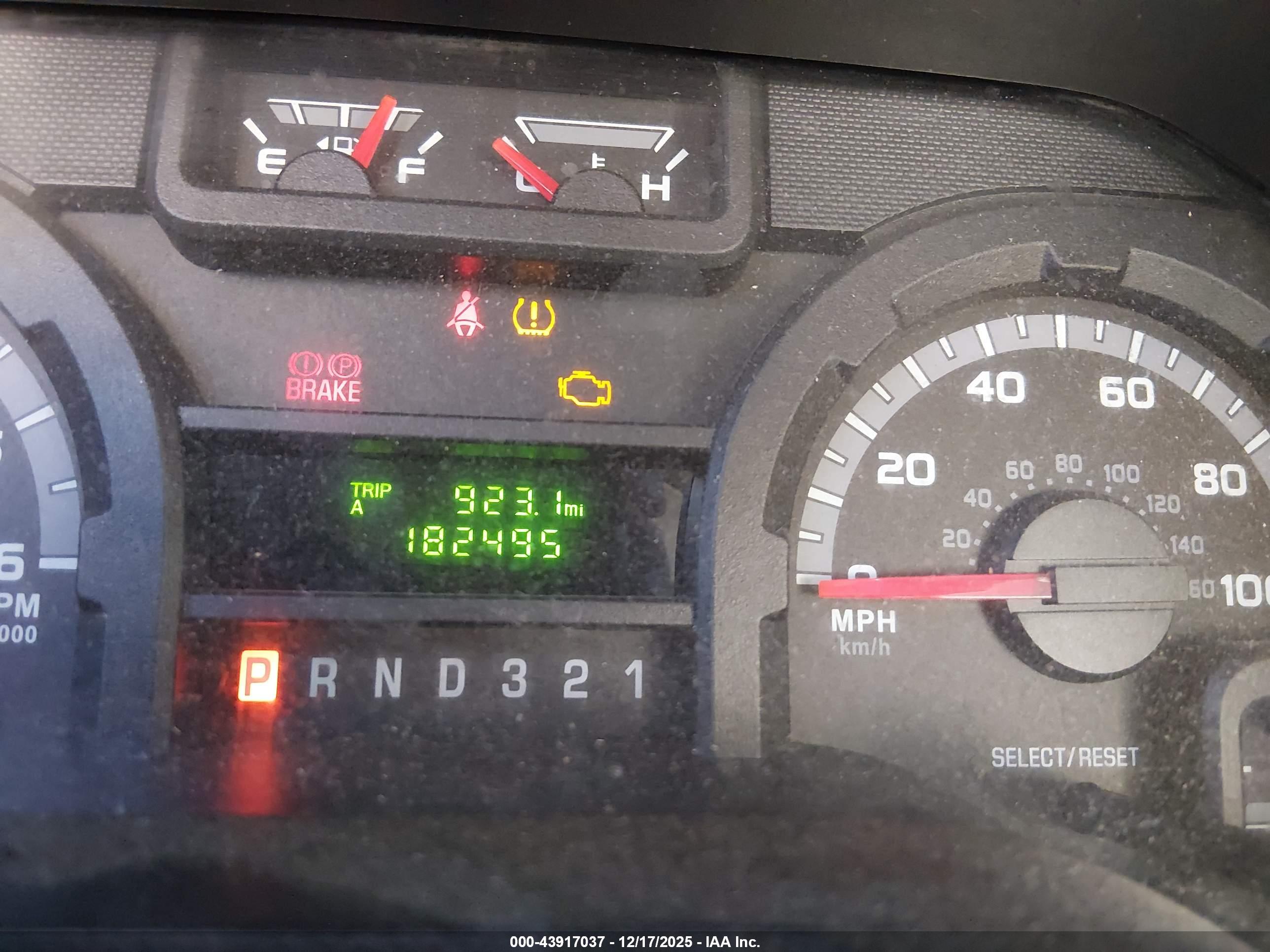 FORD E-350 image 6