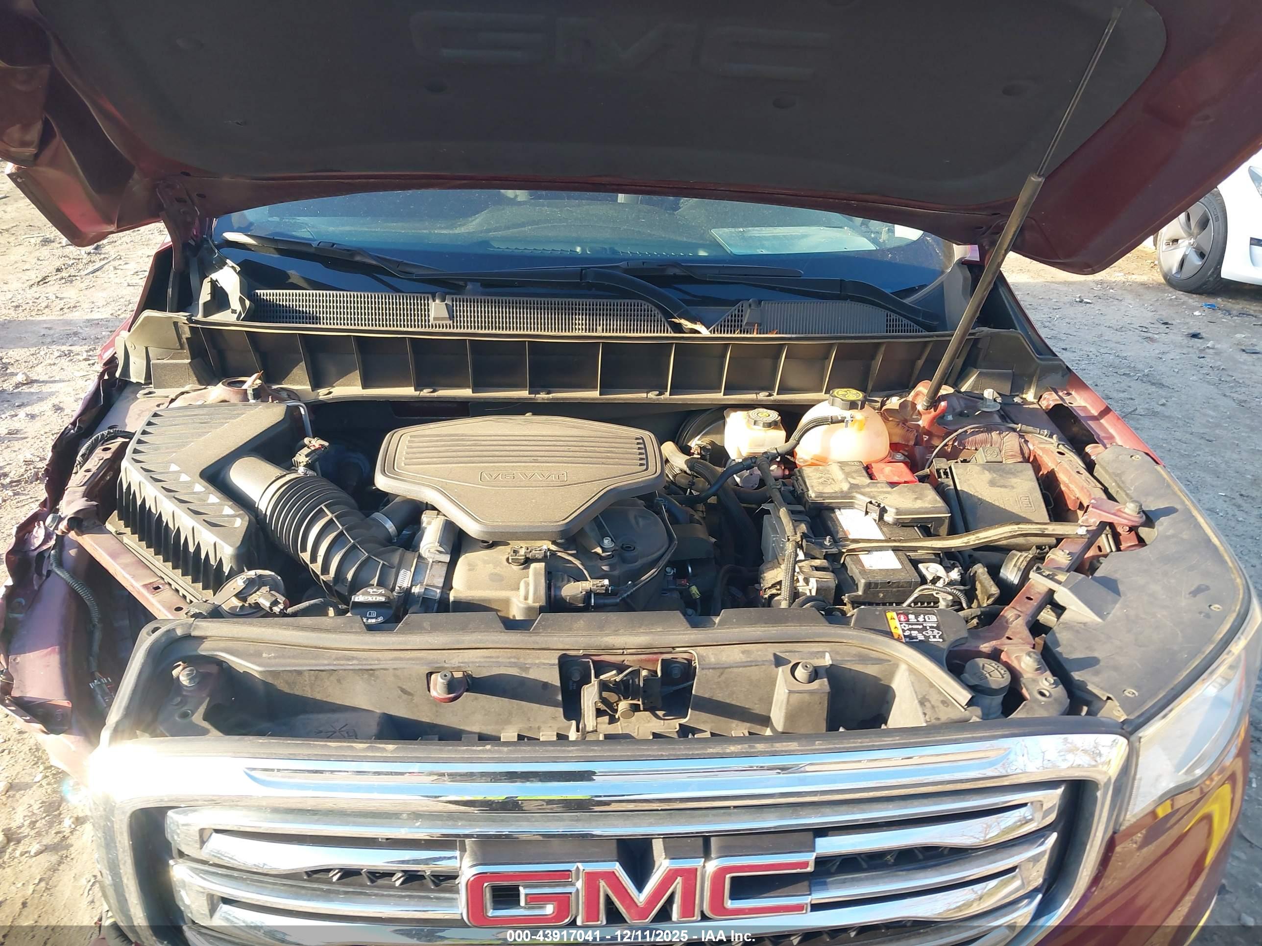 GMC ACADIA image 10