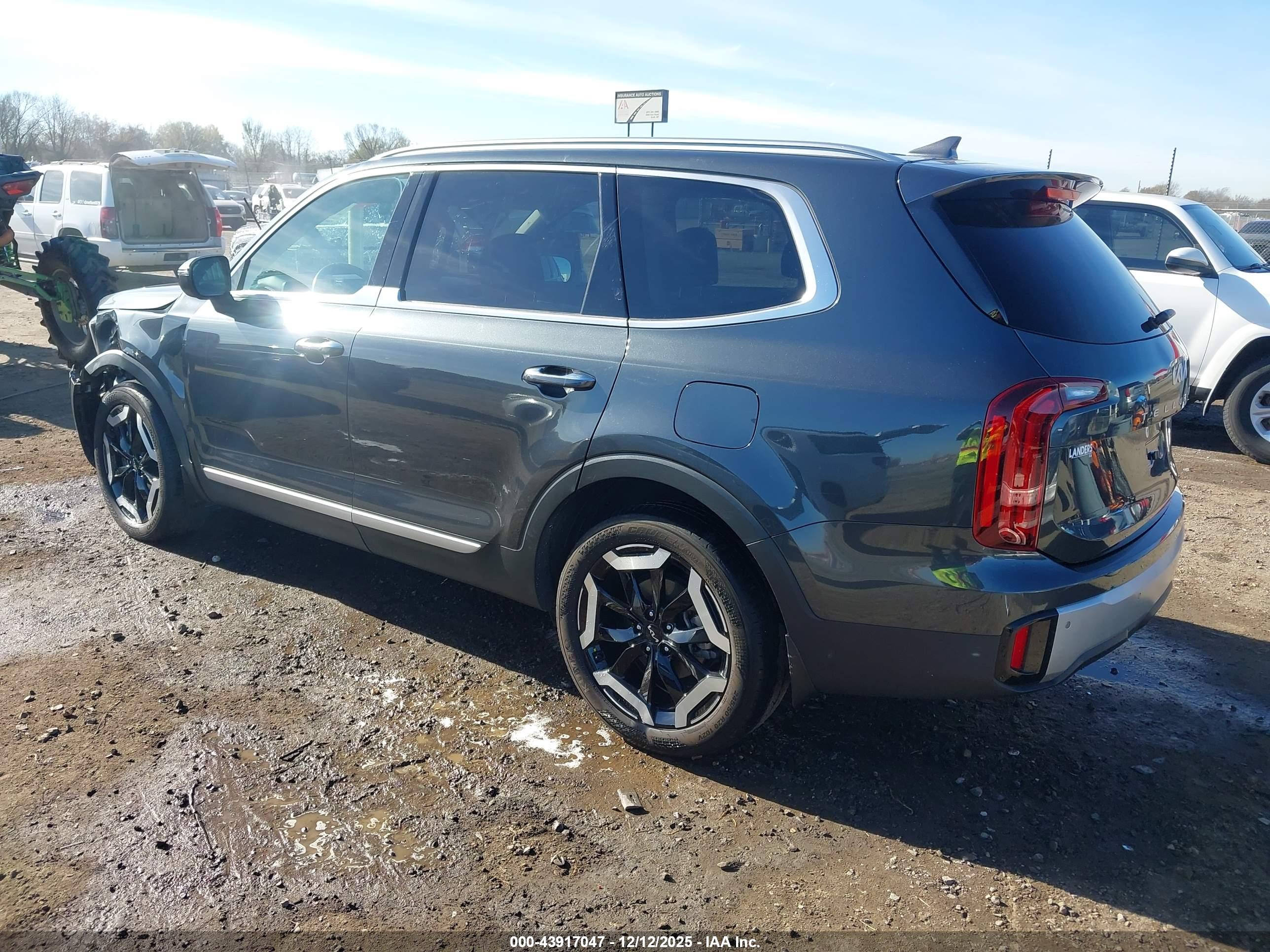 KIA TELLURIDE image 3