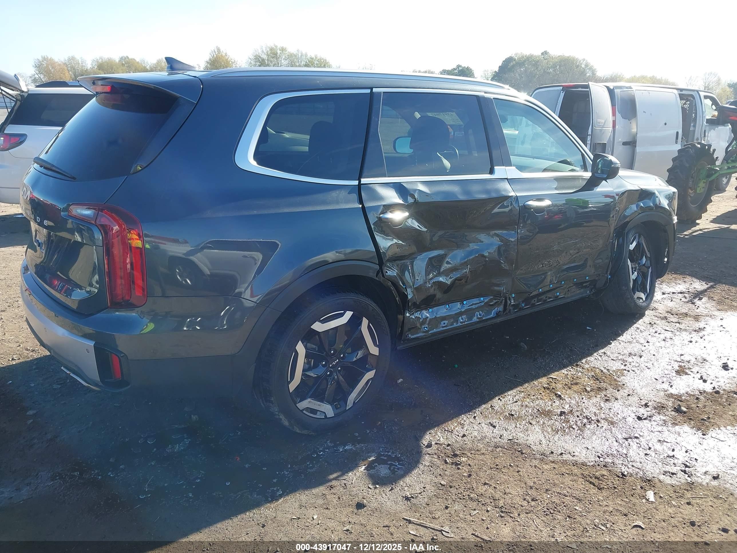 KIA TELLURIDE image 4