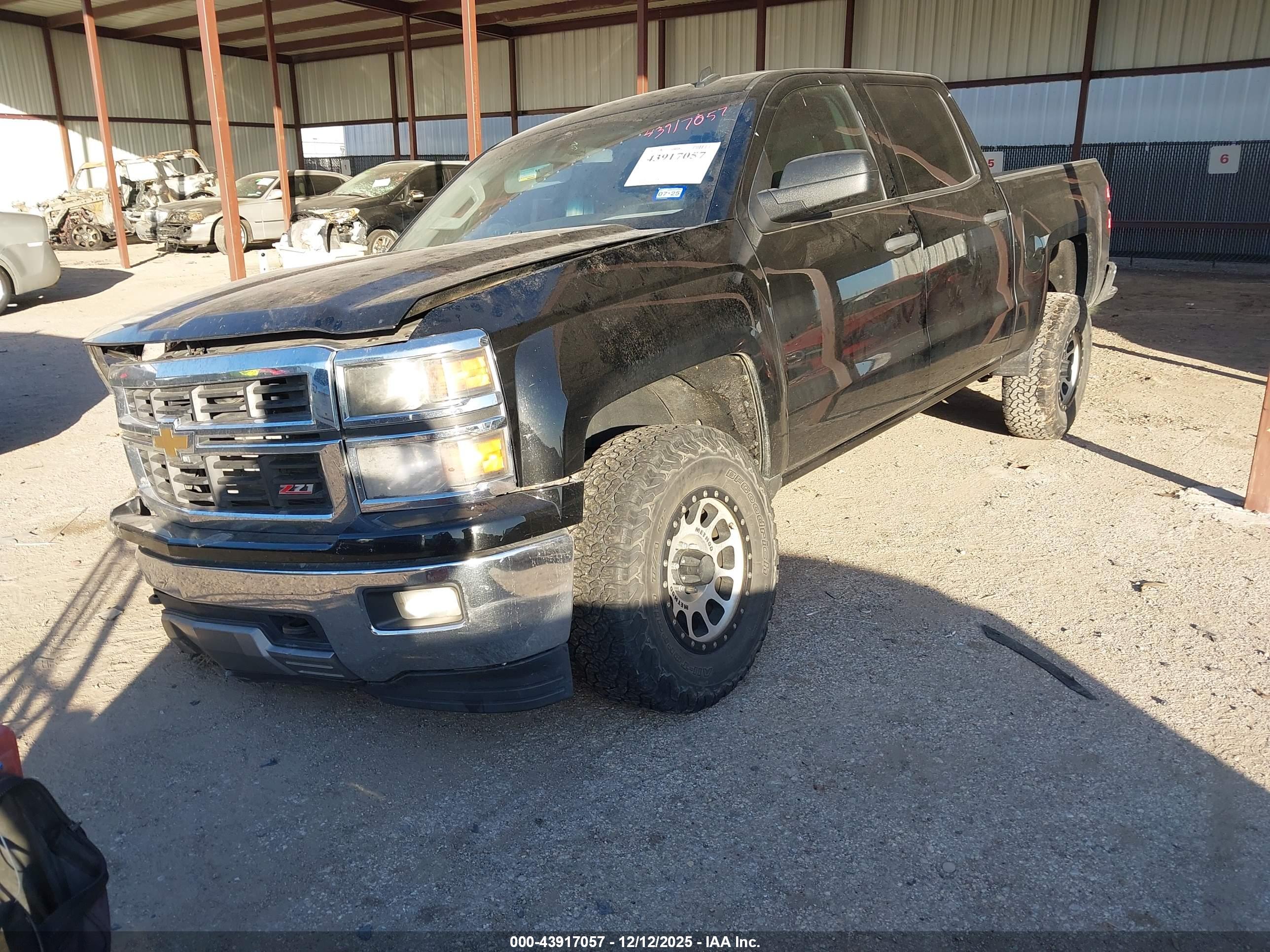 CHEVROLET SILVERADO image 2
