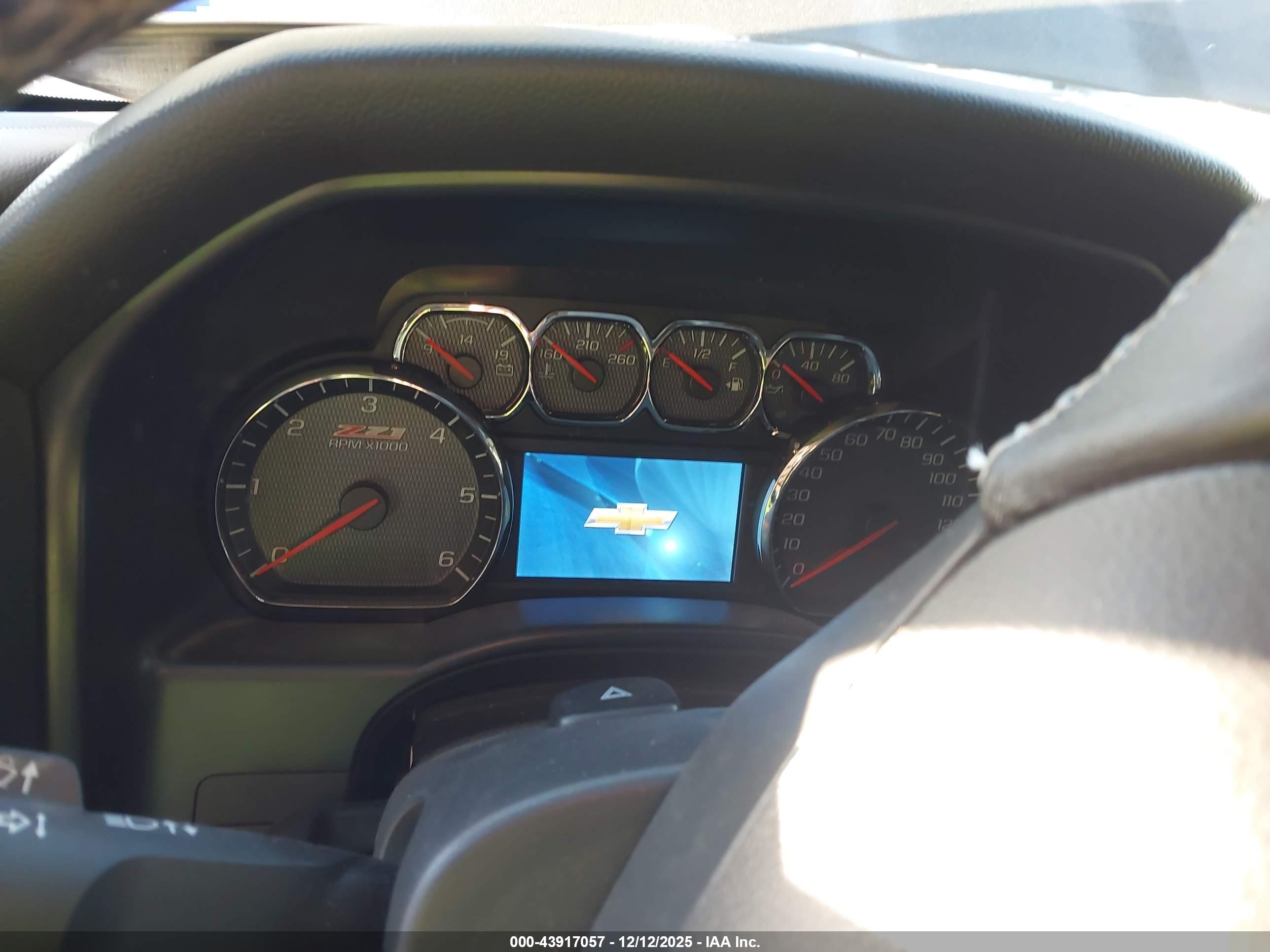 CHEVROLET SILVERADO image 7
