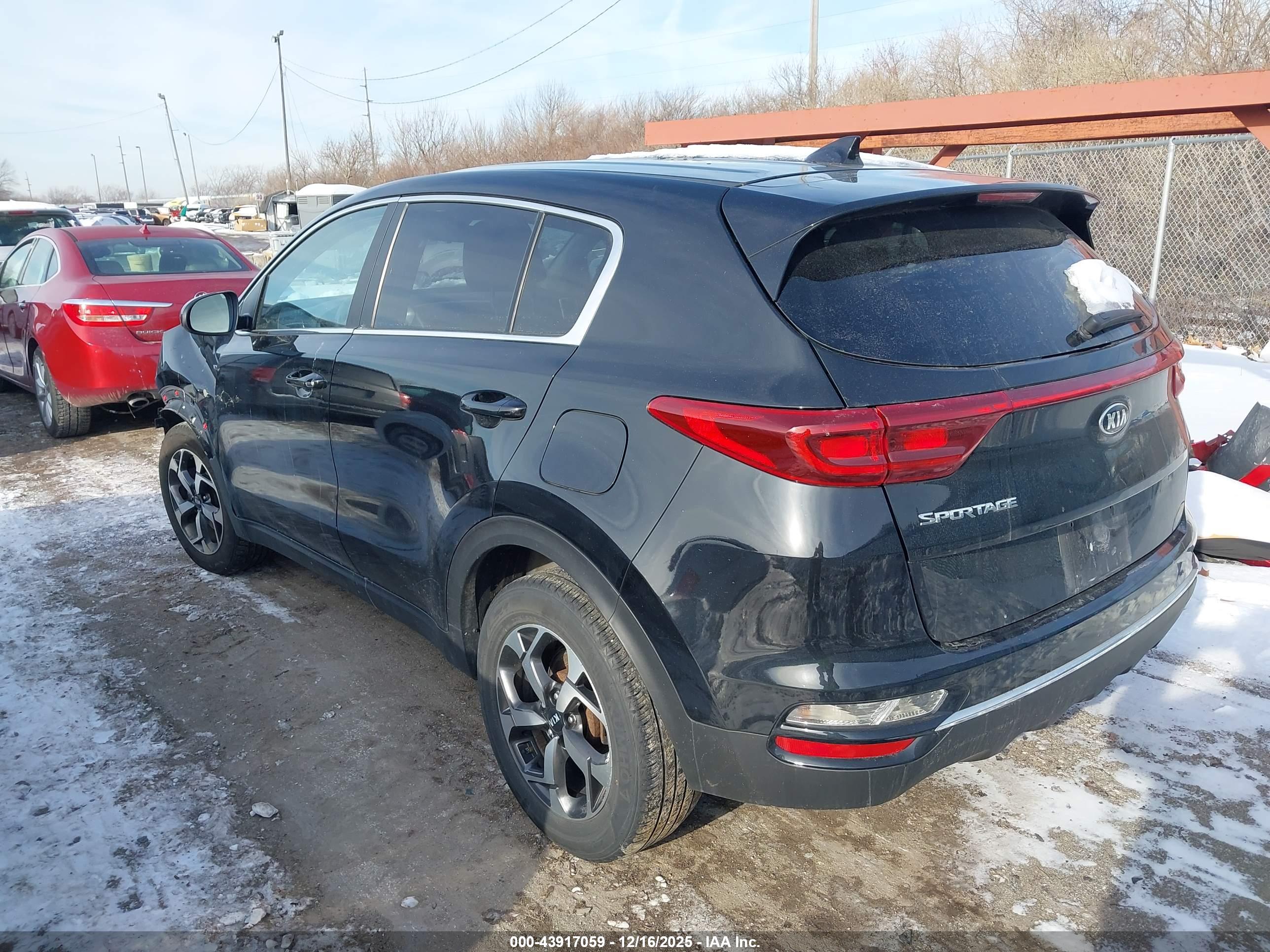 KIA SPORTAGE image 3