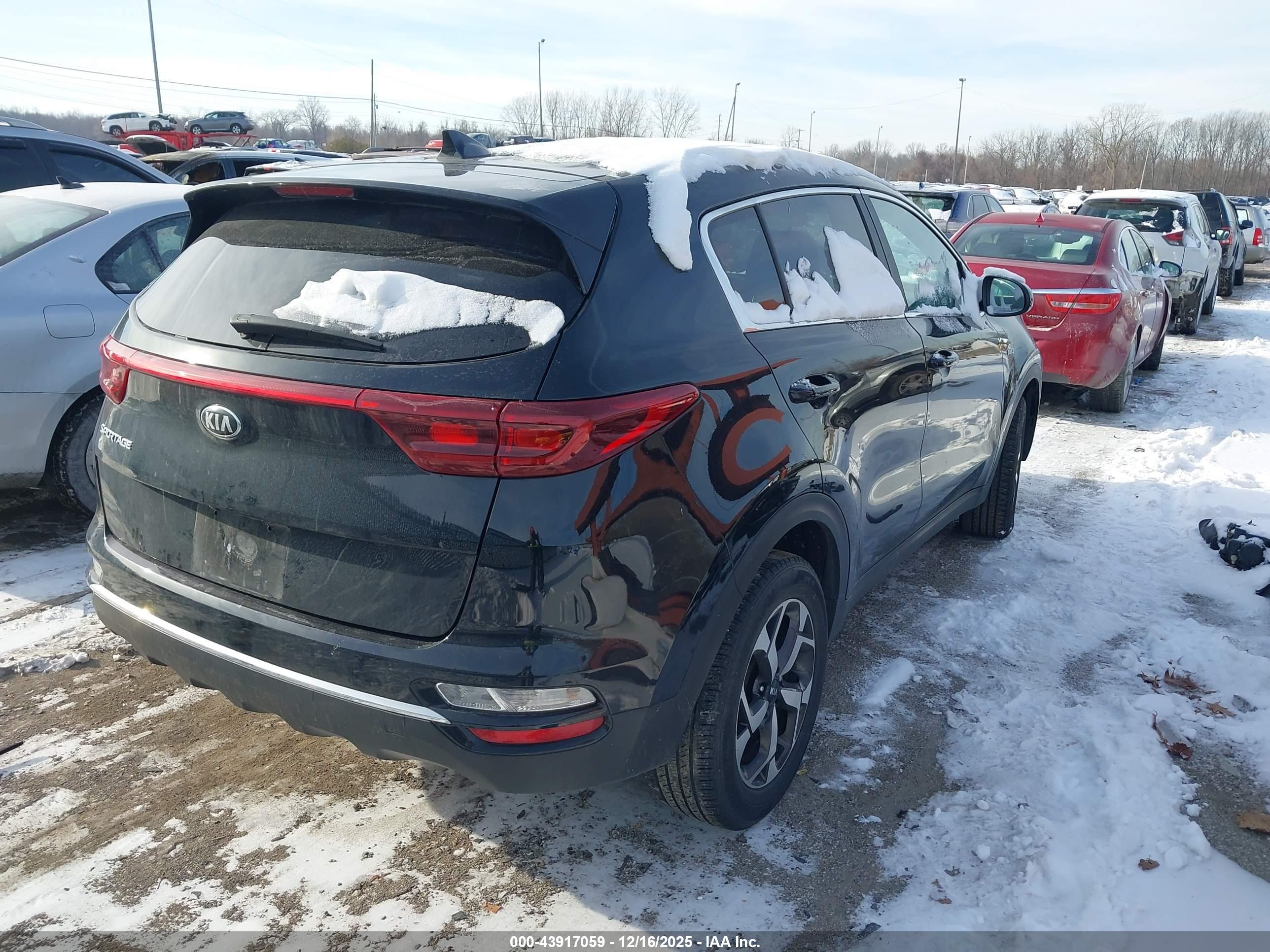 KIA SPORTAGE image 4