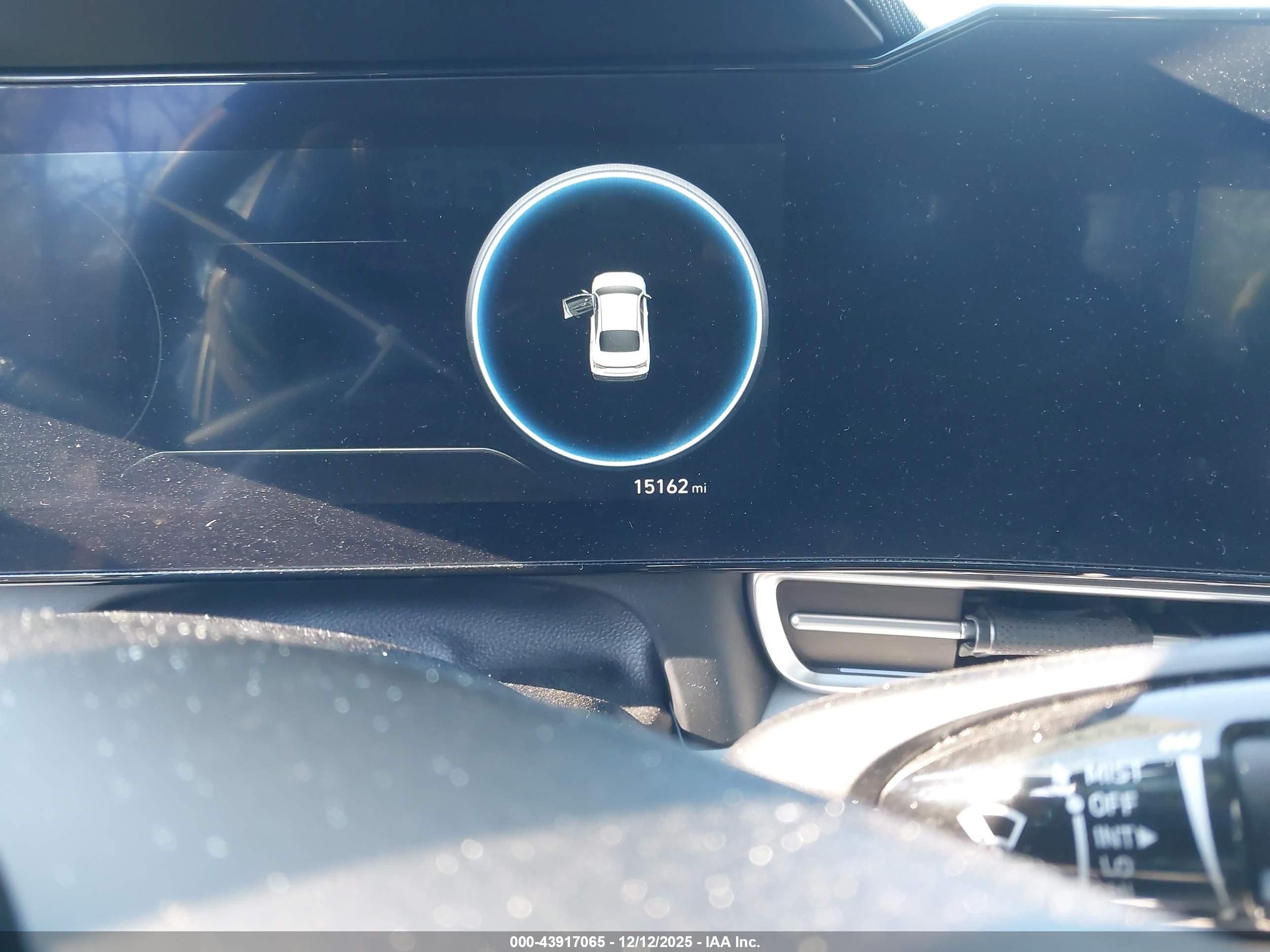 HYUNDAI ELANTRA image 7