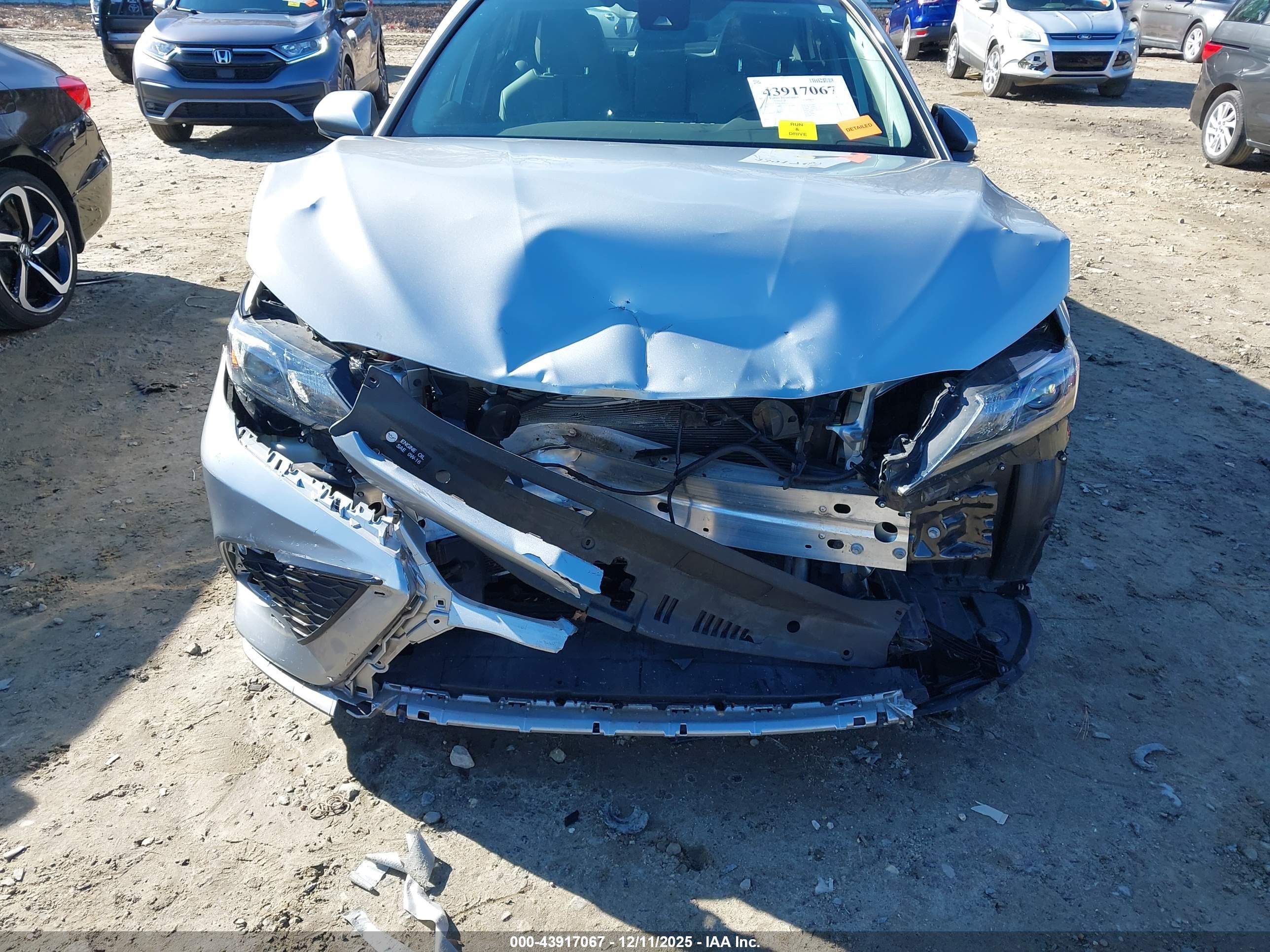 TOYOTA CAMRY image 6