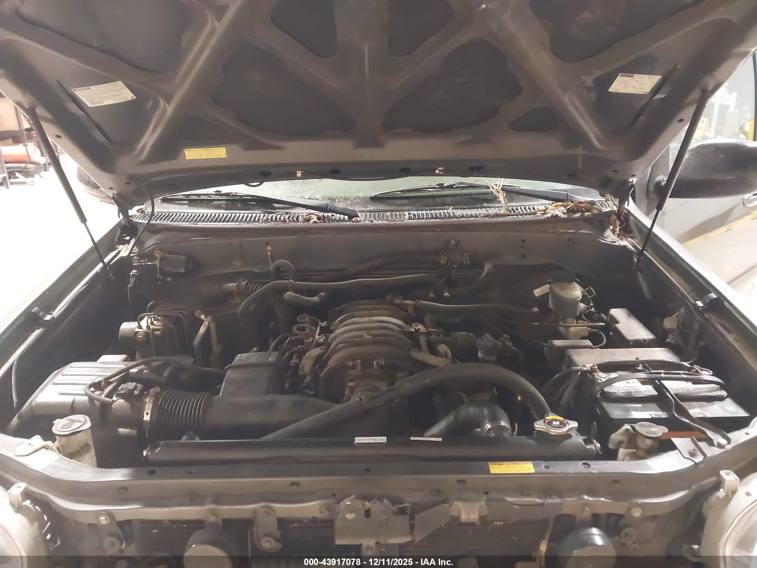TOYOTA SEQUOIA image 10
