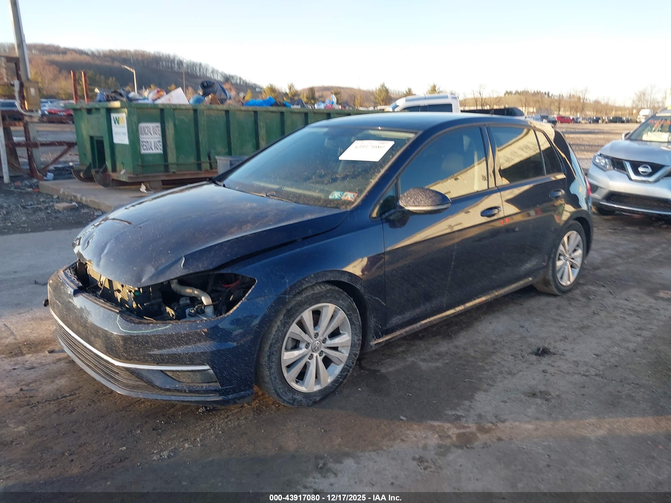 VOLKSWAGEN GOLF image 2