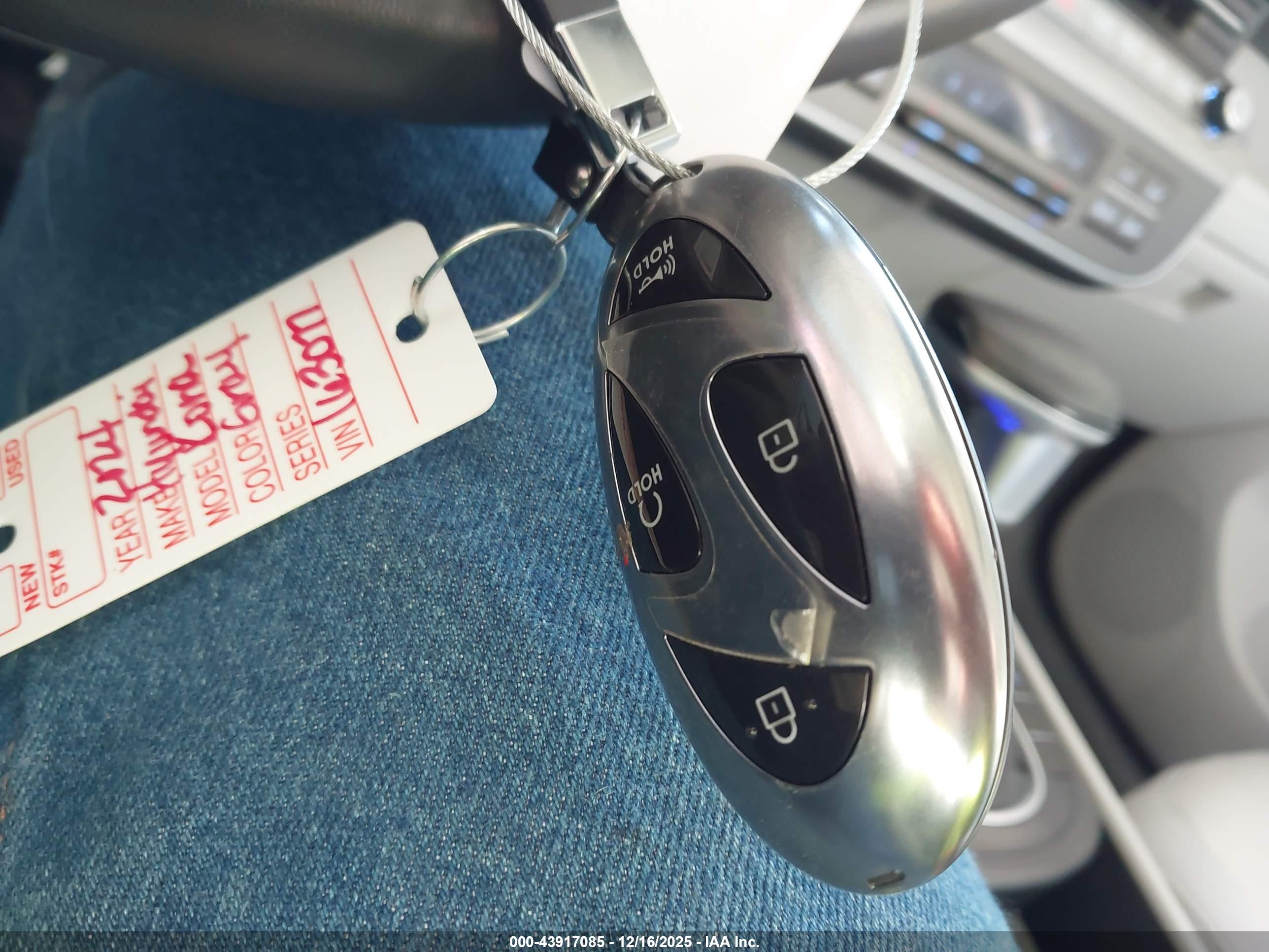 HYUNDAI KONA image 11