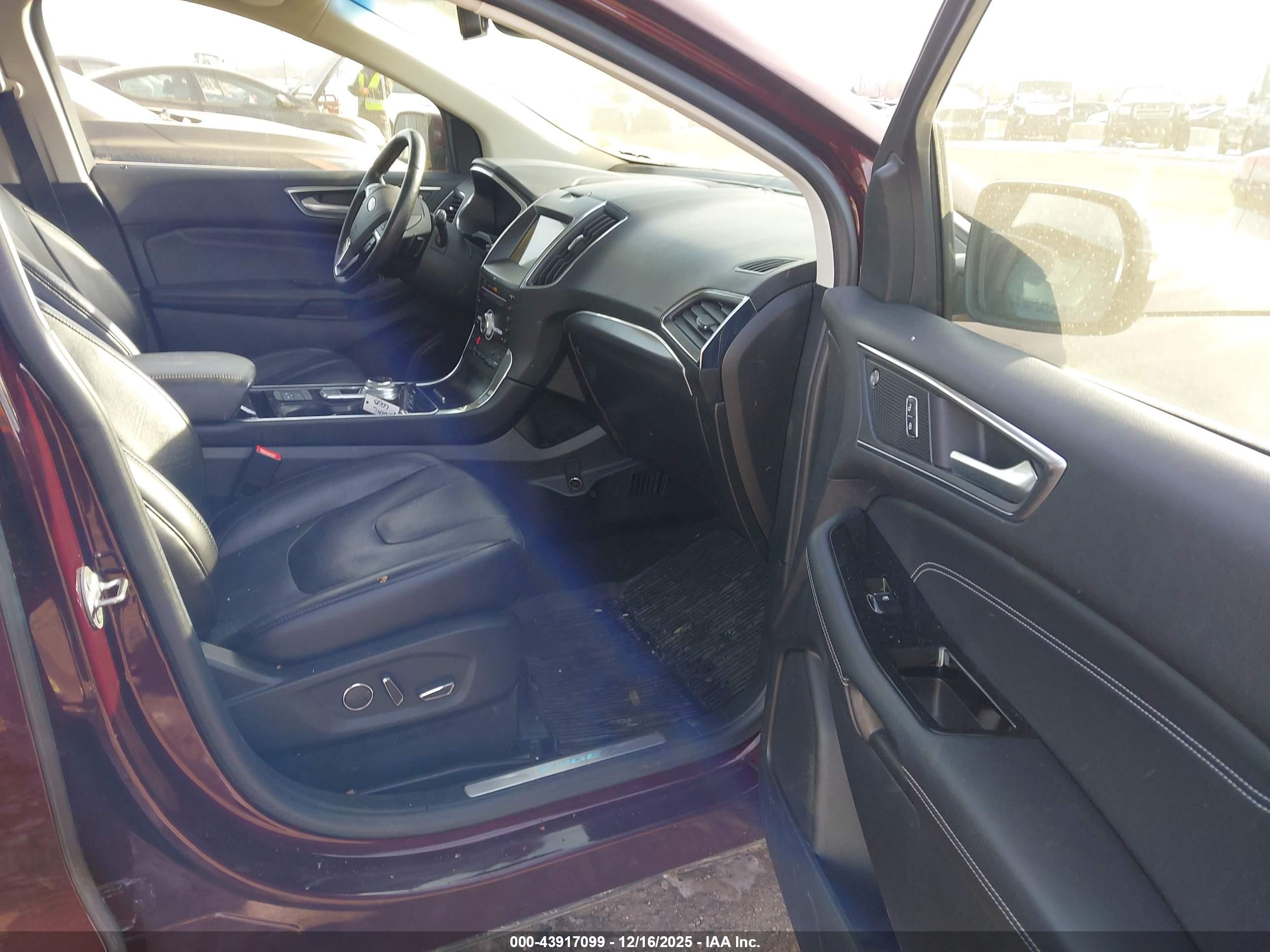 FORD EDGE image 5
