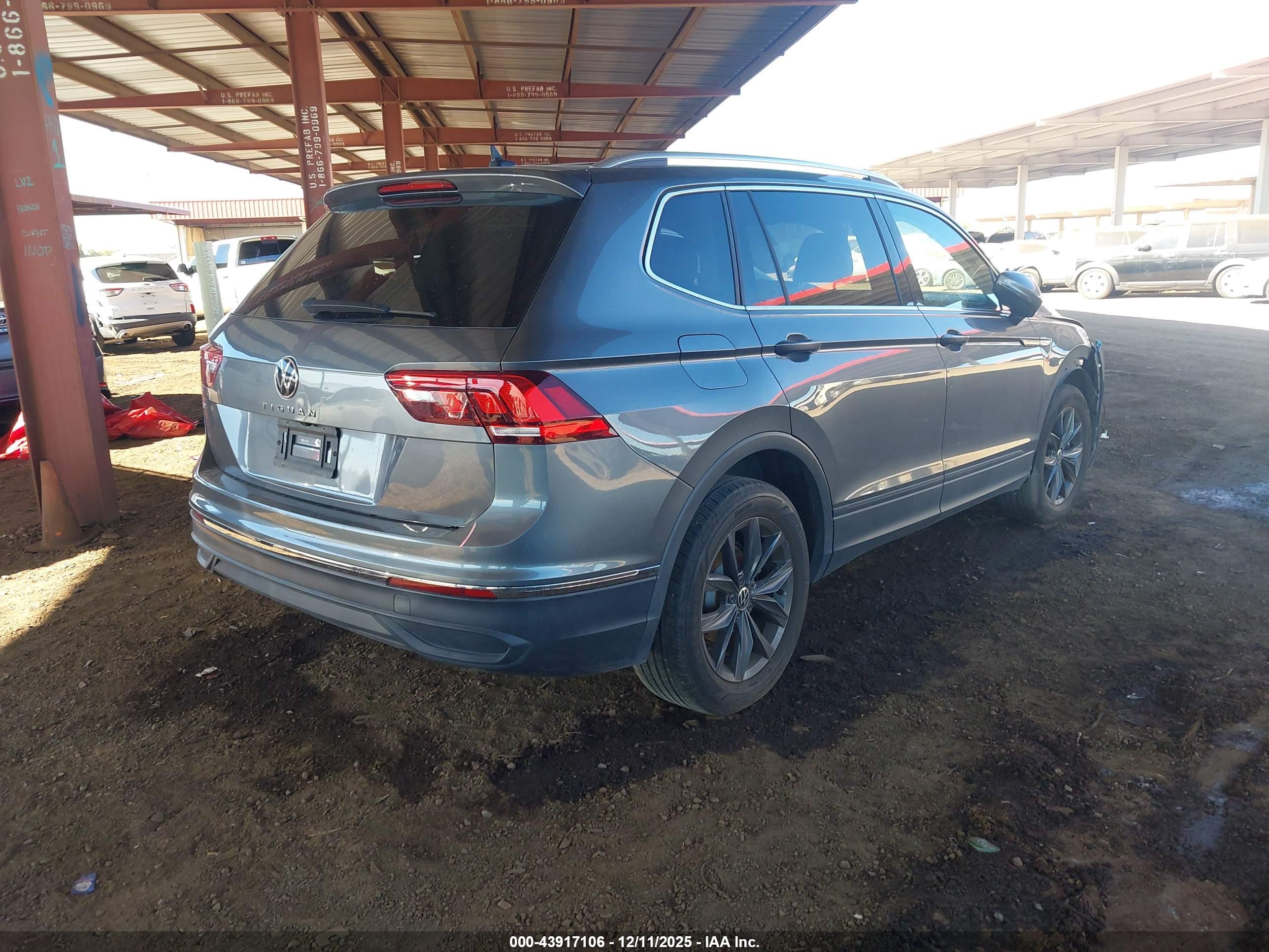 VOLKSWAGEN TIGUAN image 4