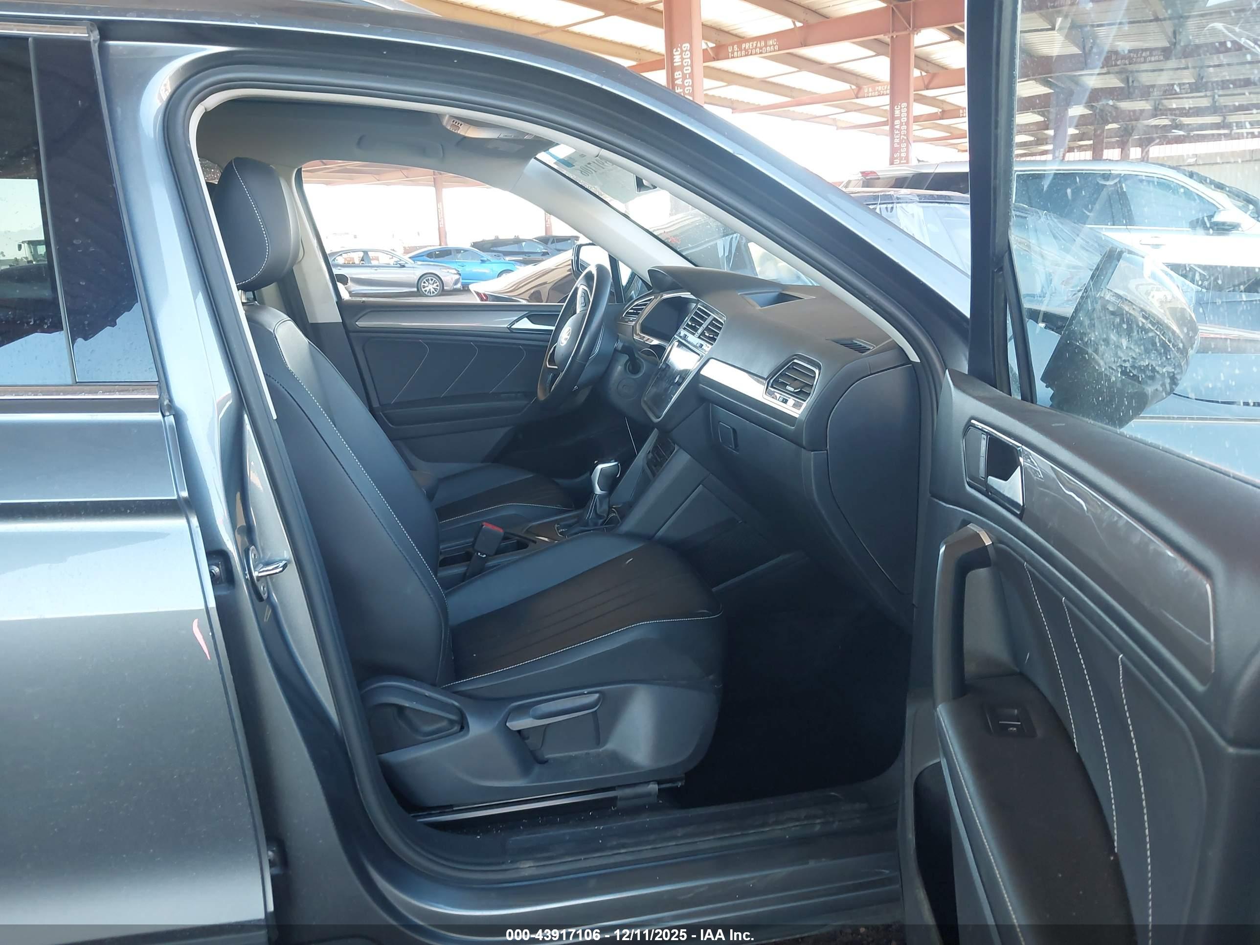VOLKSWAGEN TIGUAN image 5