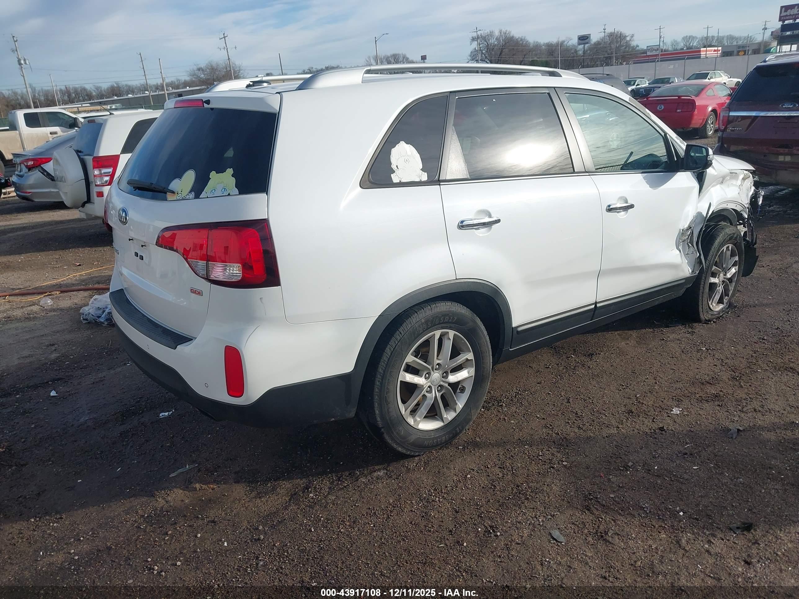 KIA SORENTO image 4