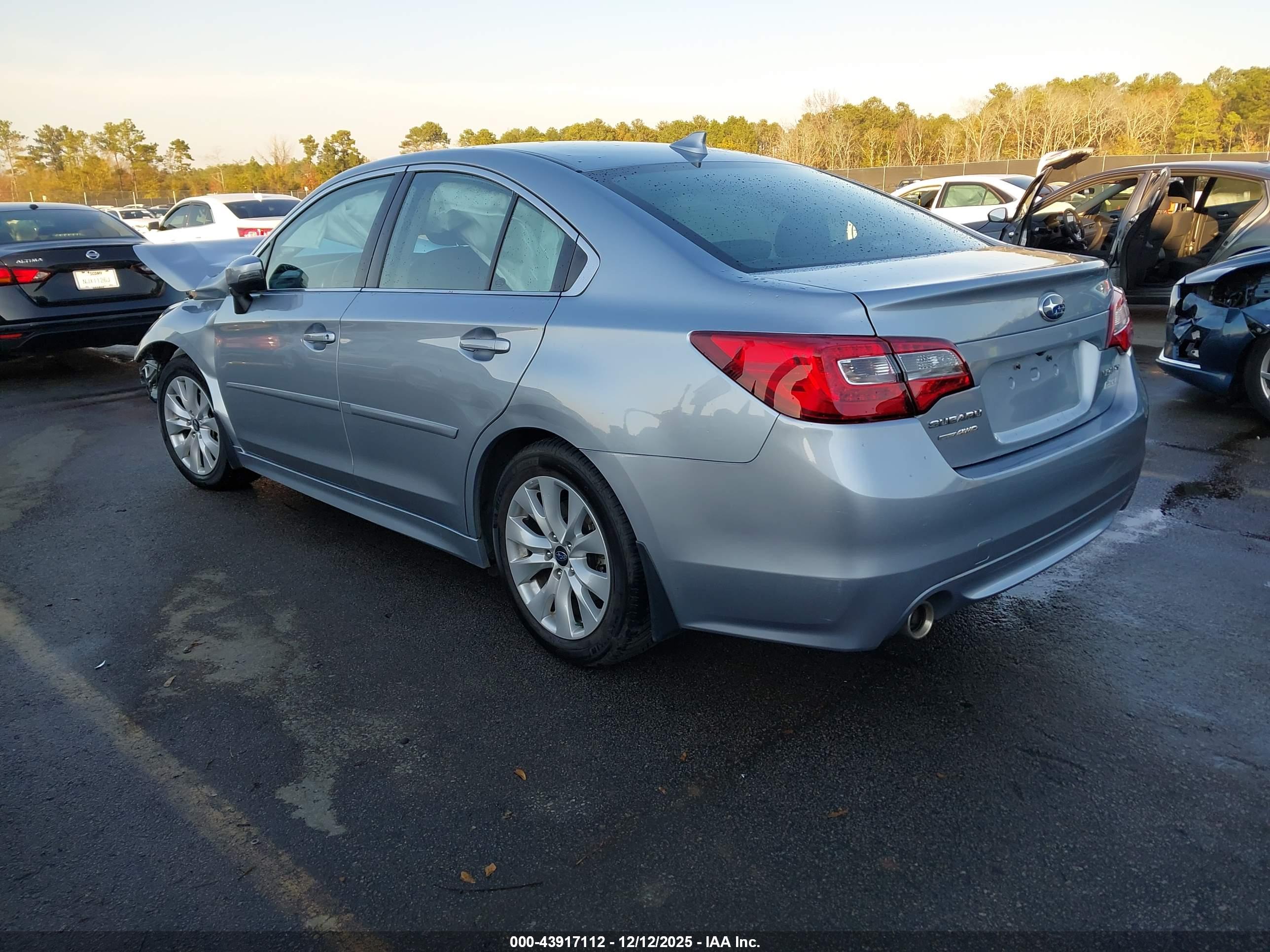 SUBARU LEGACY image 3